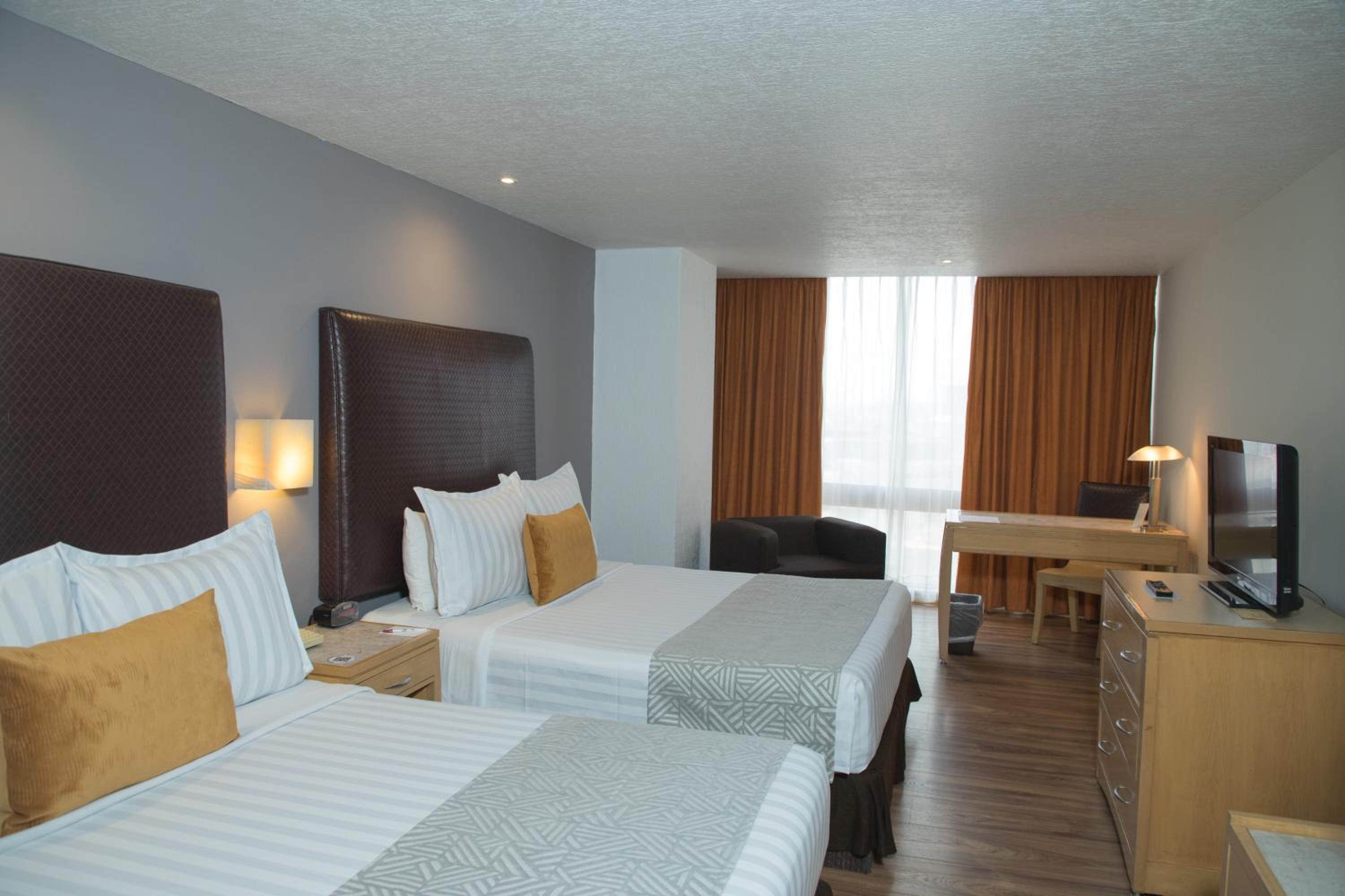 Standard Double Room with Two Double Beds - Photo 1