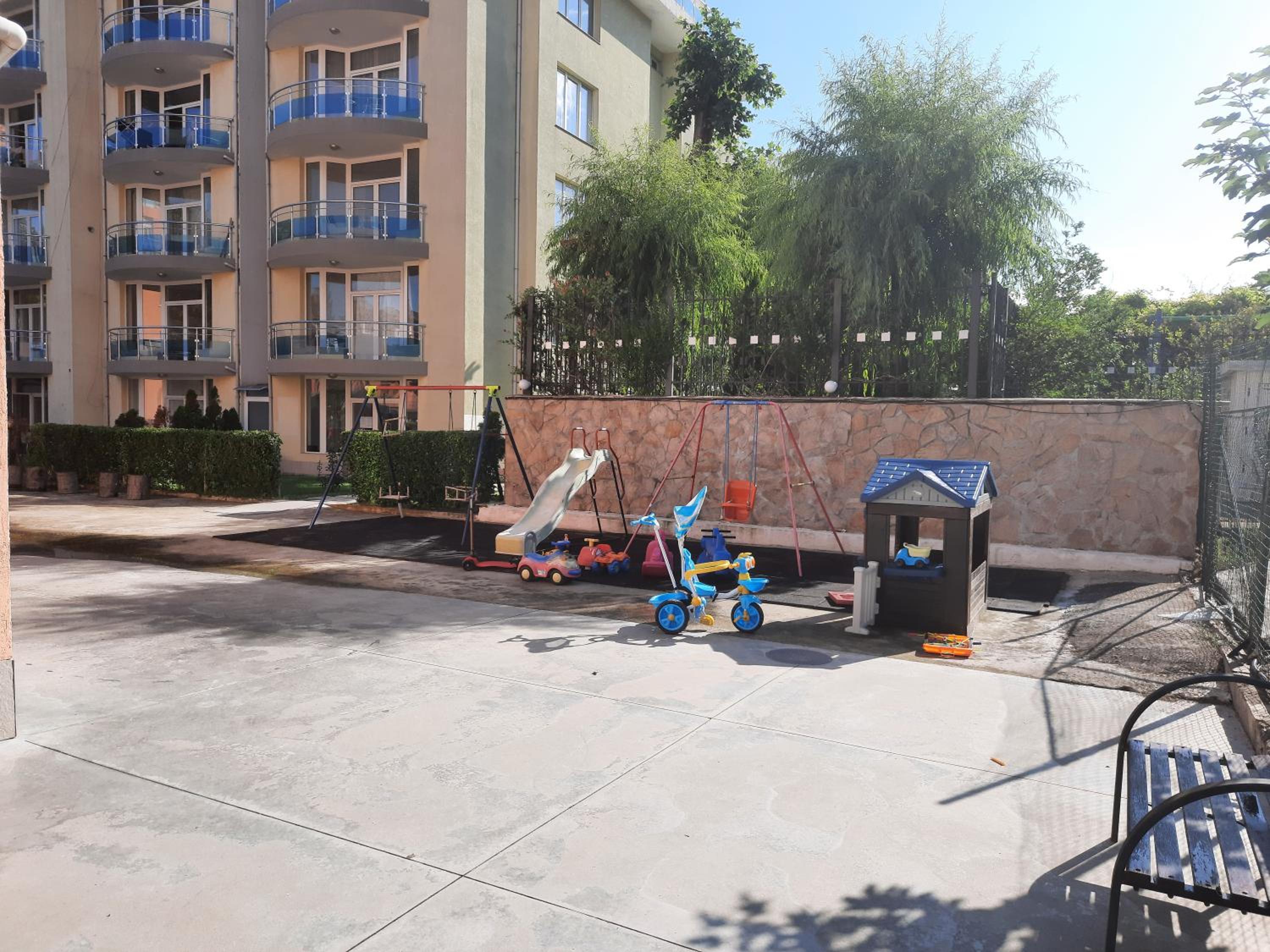 Apartment With Pool View  photo 2