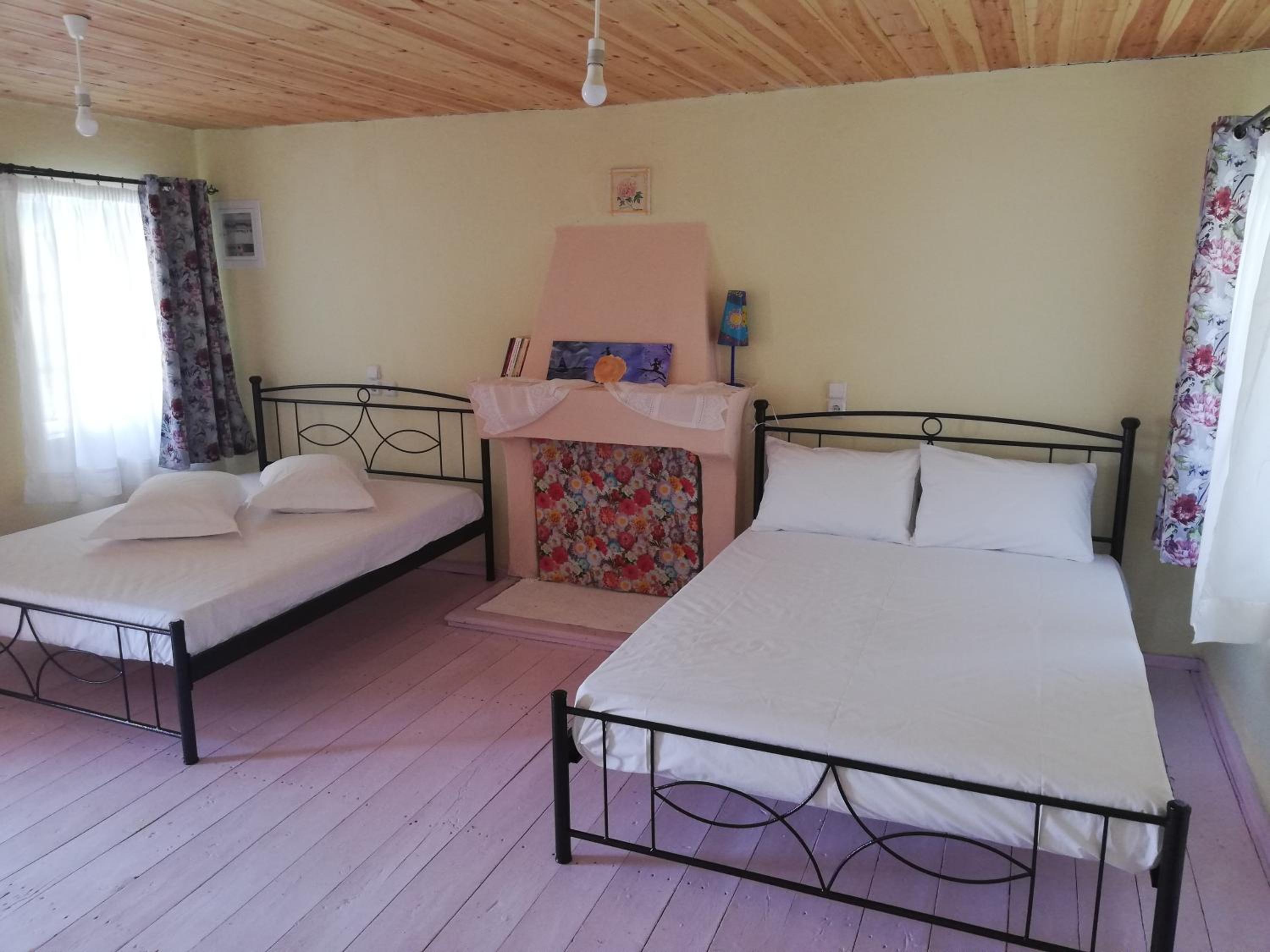 One-Bedroom House - Photo 7