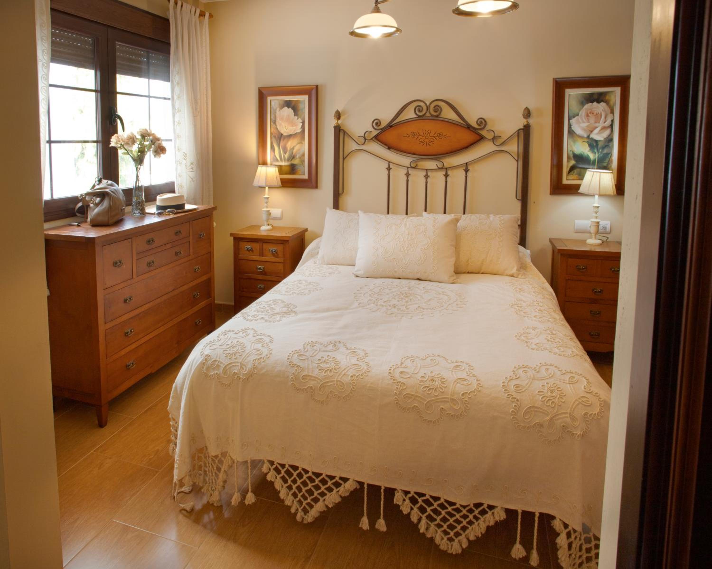 Four-Bedroom House - Photo 7