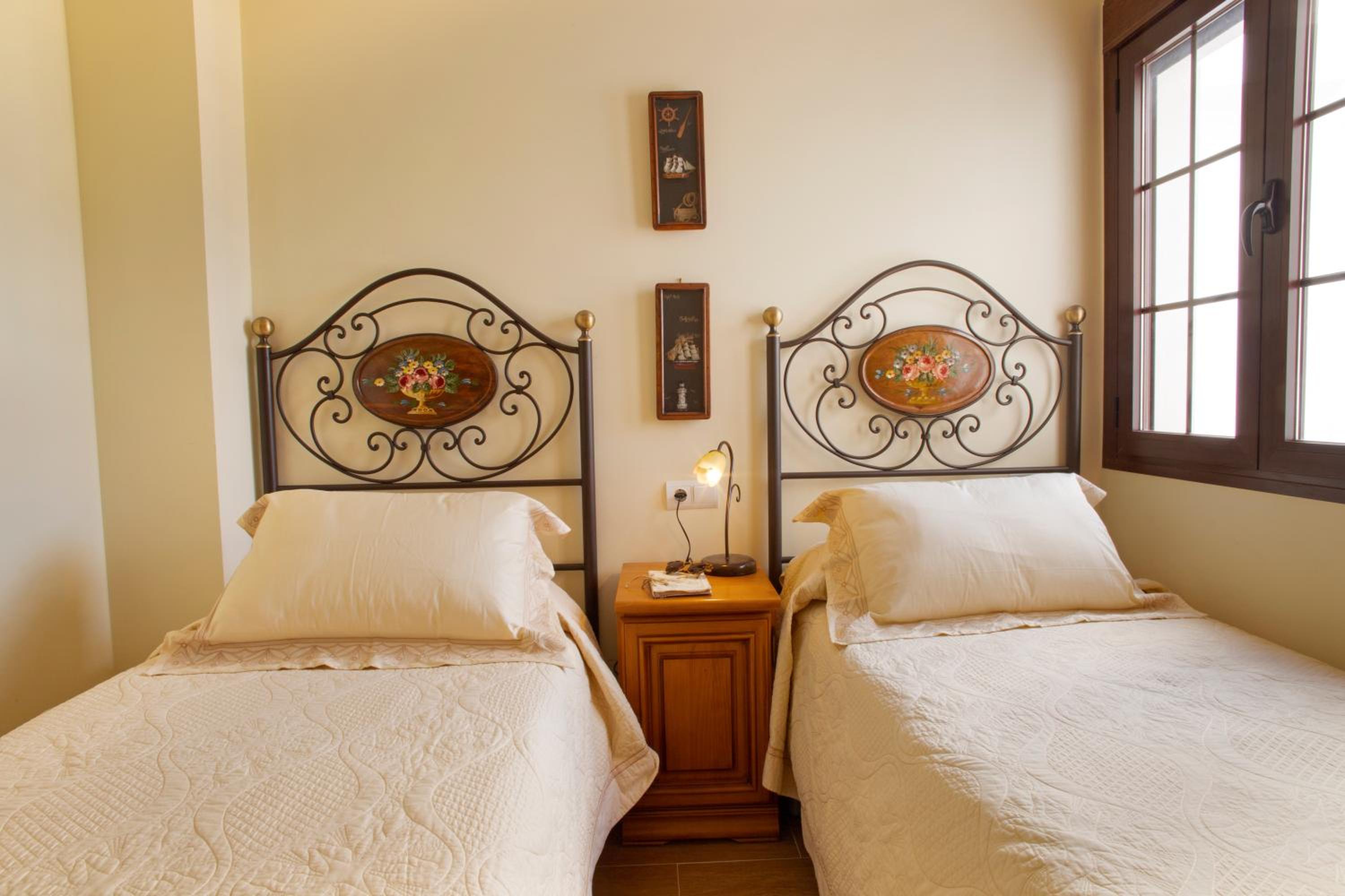 Four-Bedroom House - Photo 6