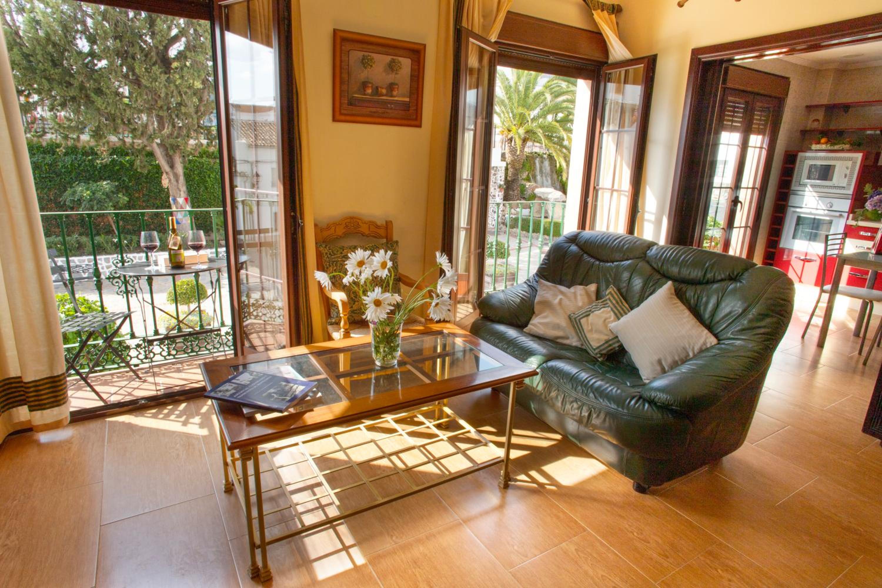 Four-Bedroom House - Photo 1