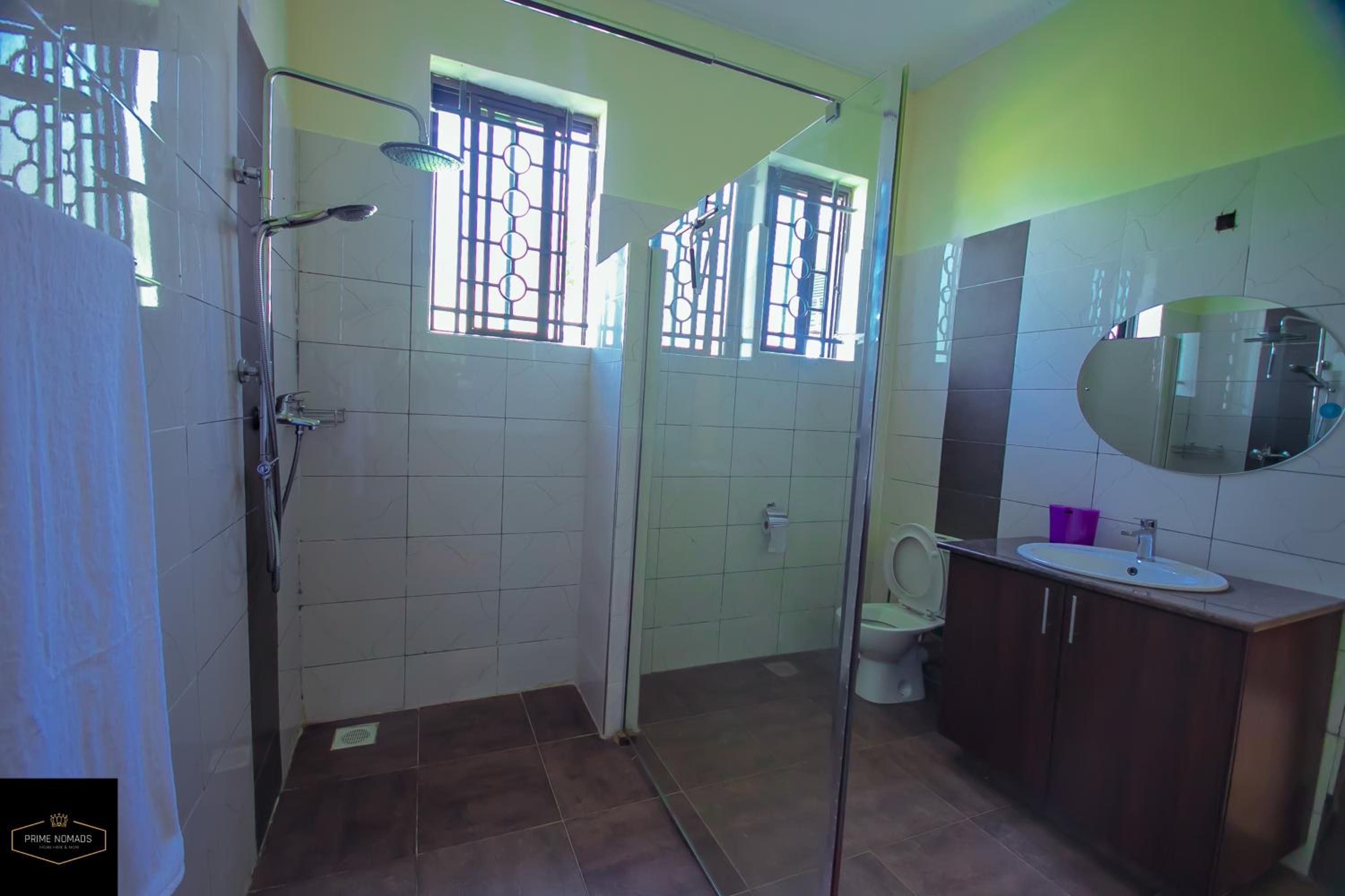 One-Bedroom Apartment - Photo 5