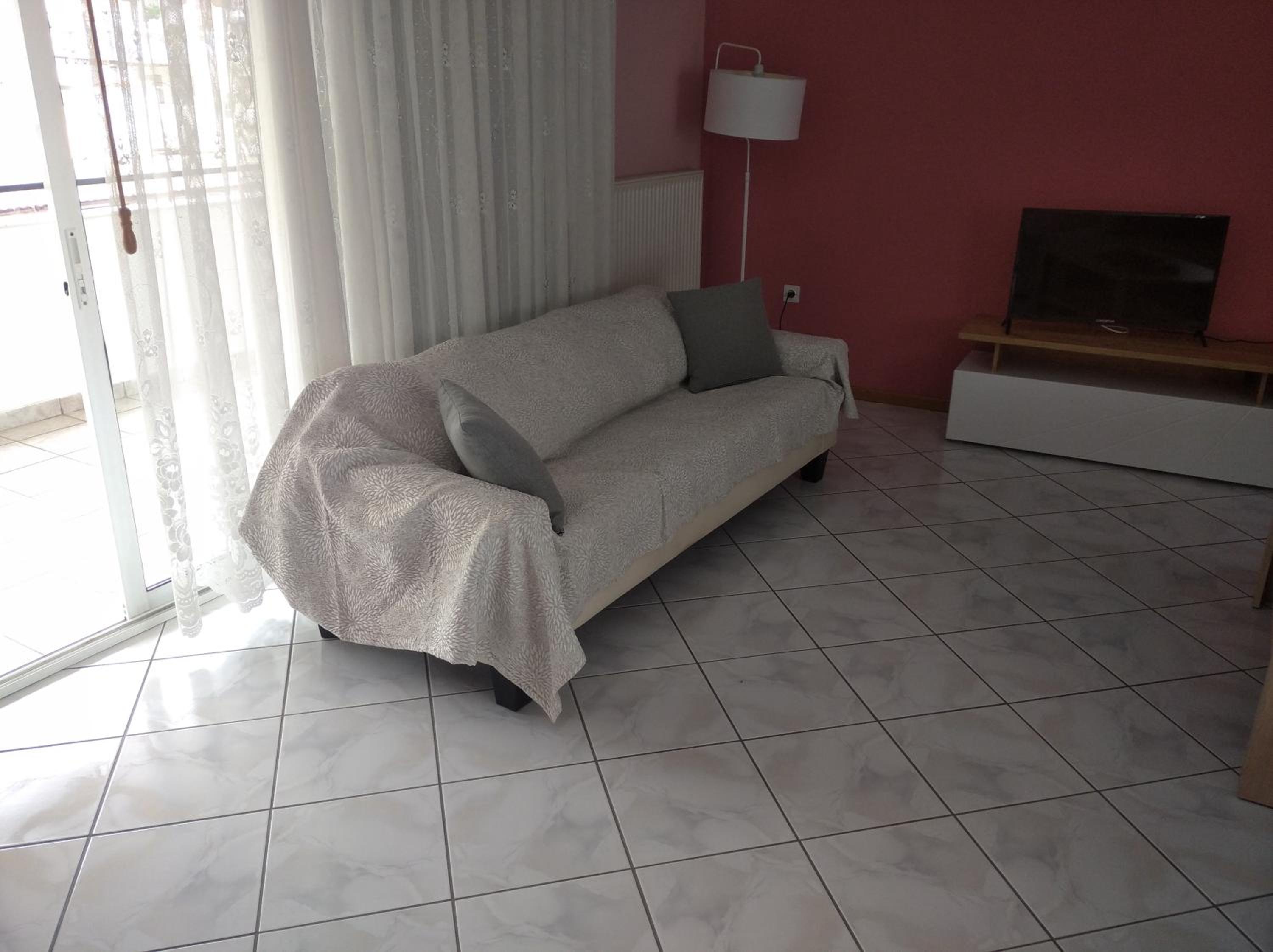Two-Bedroom Apartment - Photo 4