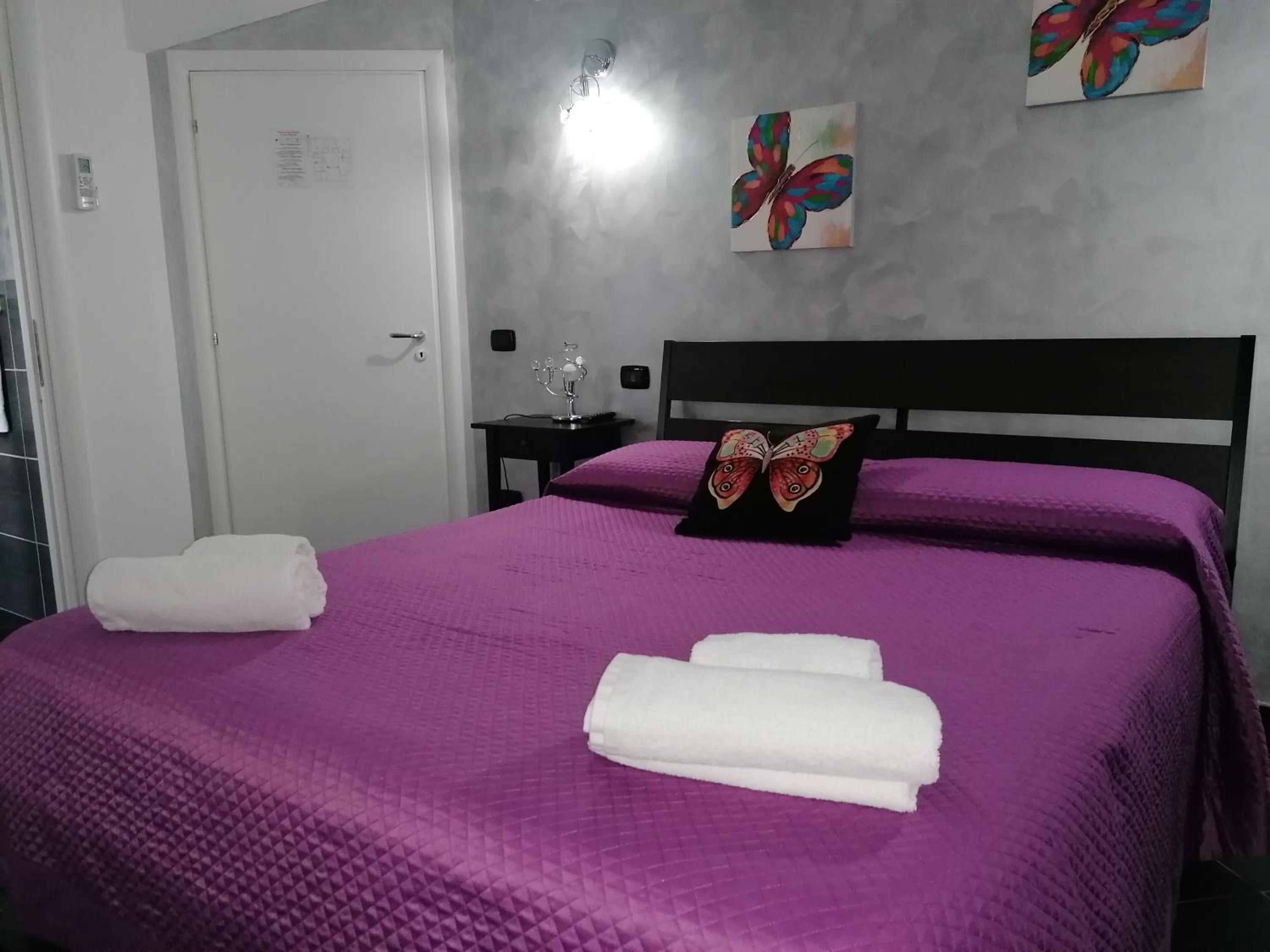 Quadruple Room with Garden View - Photo 3