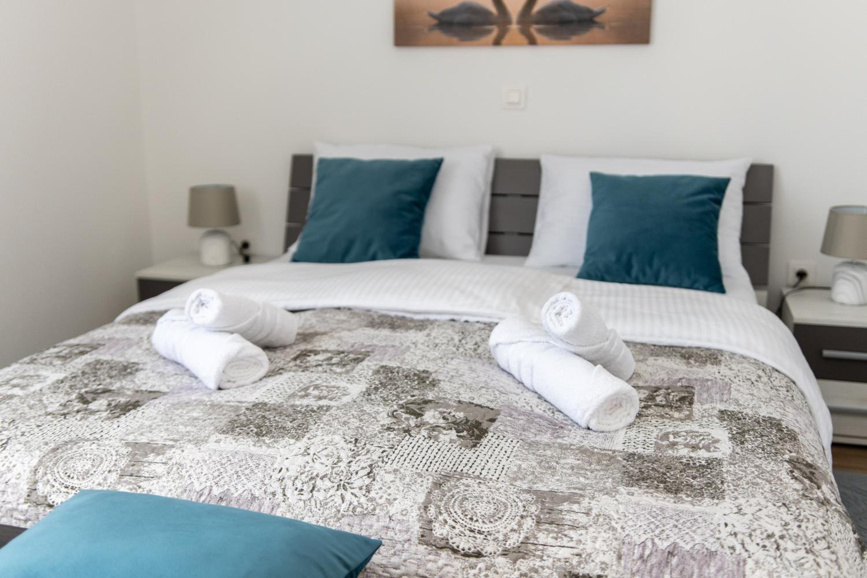 One-Bedroom Apartment - Photo 7