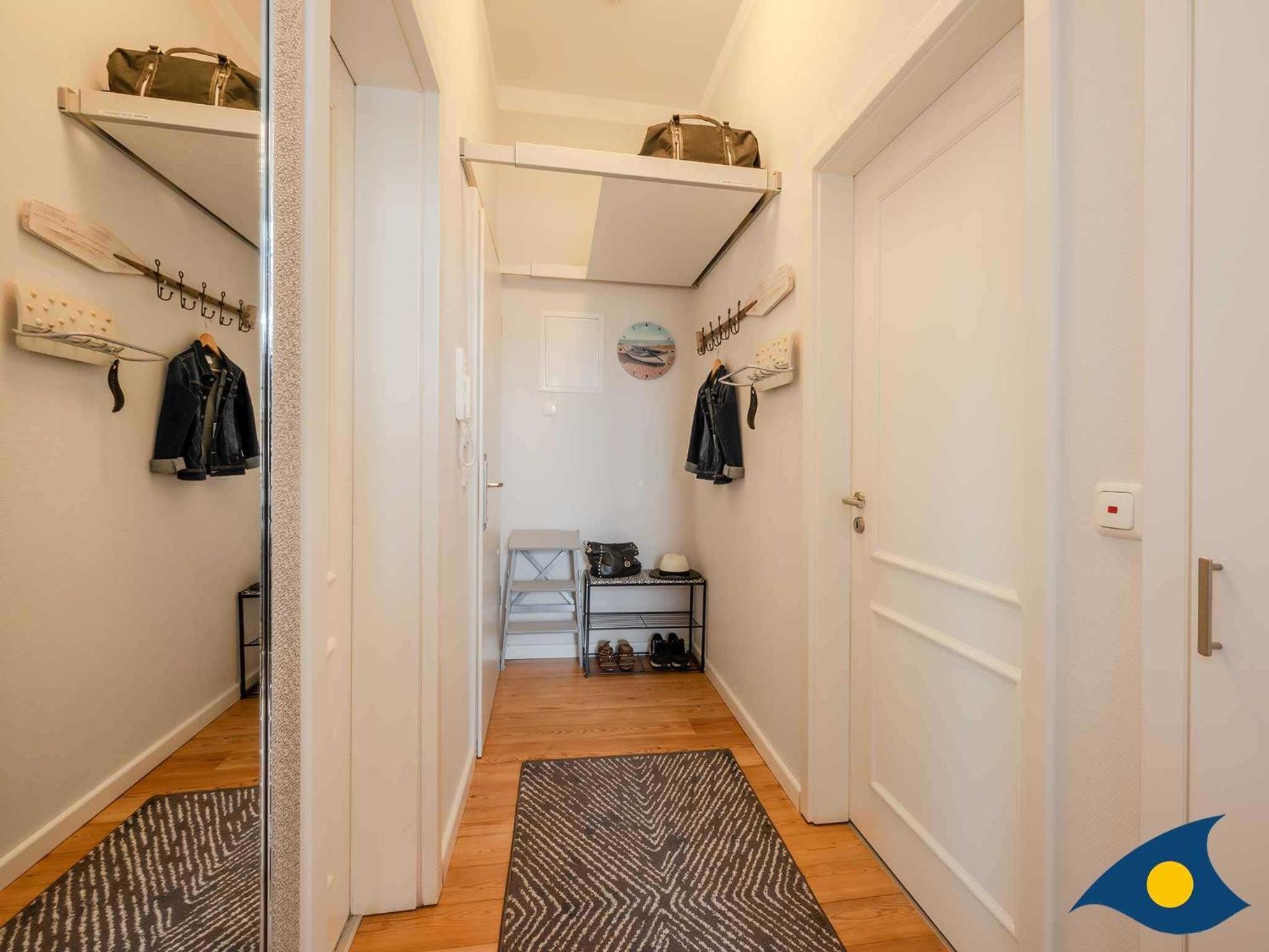 One-Bedroom Apartment with Balcony photo 3