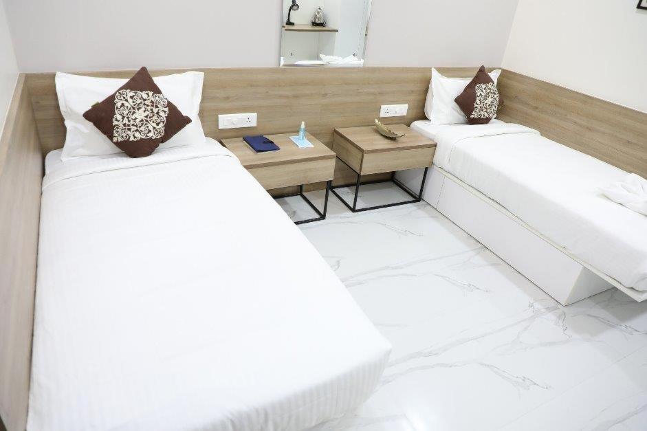 Deluxe Room - Photo 3