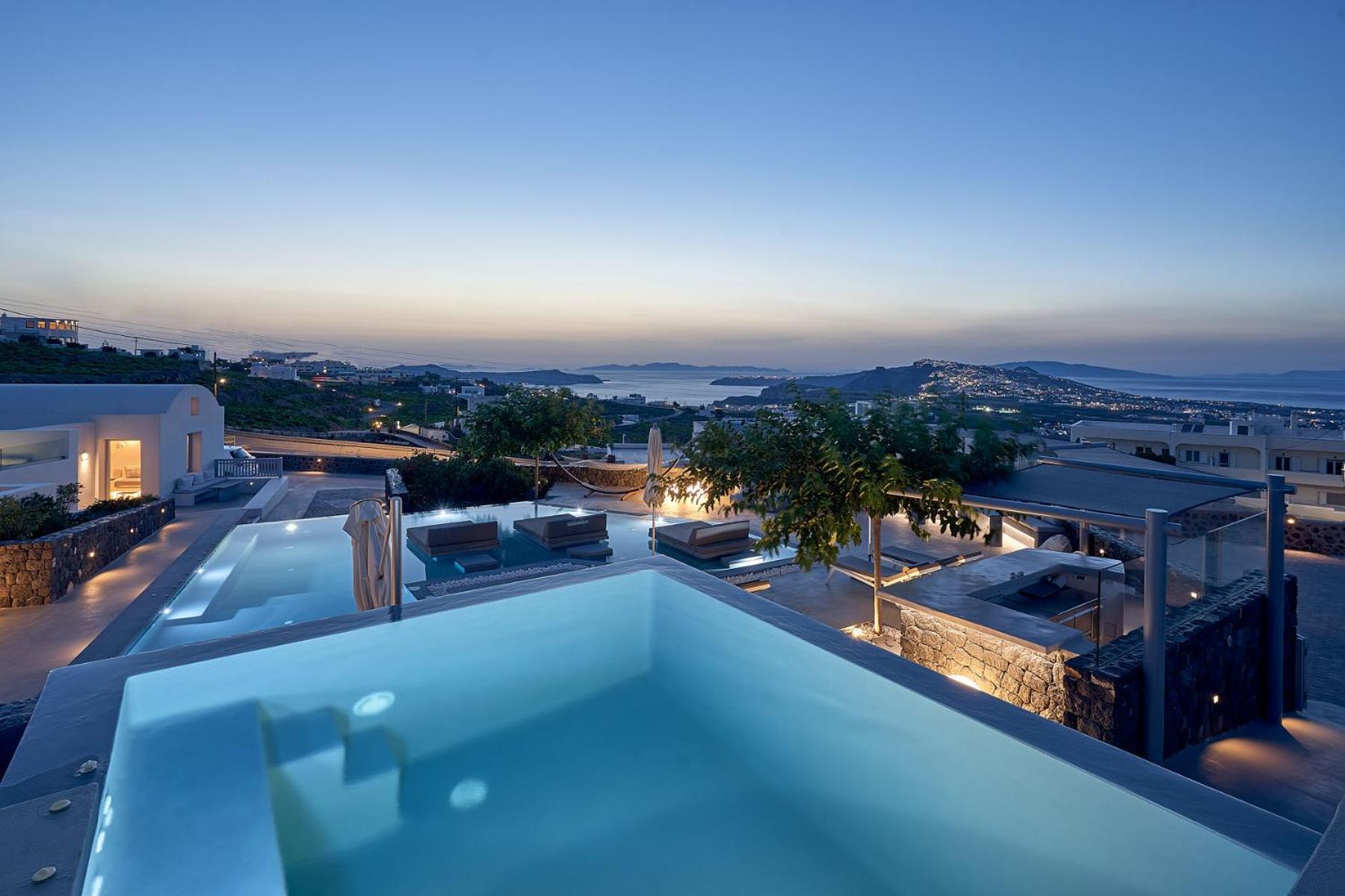 Deluxe Suite with Private Pool and Sea View photo 3