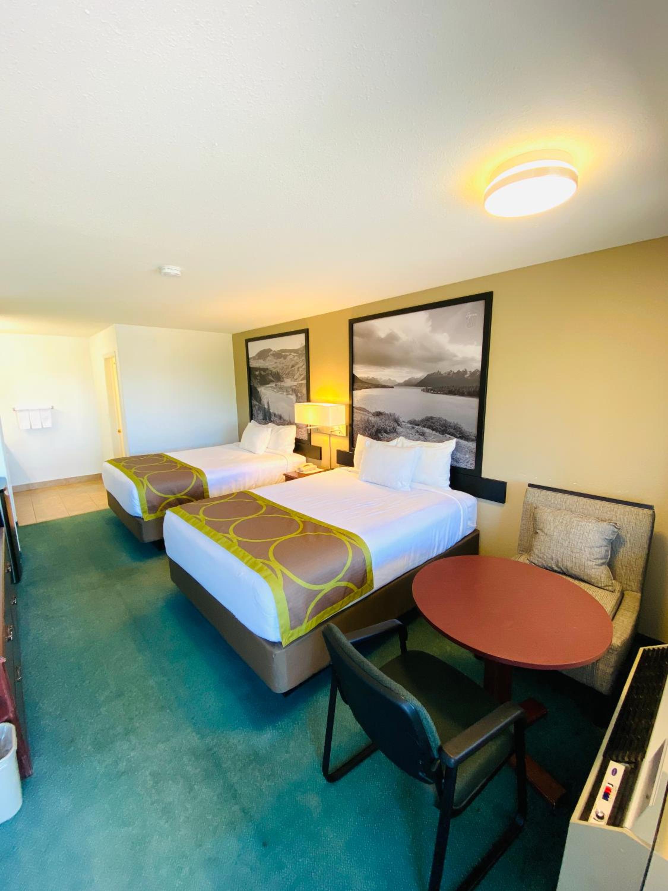 Queen Room with Two Queen Beds - Non-Smoking