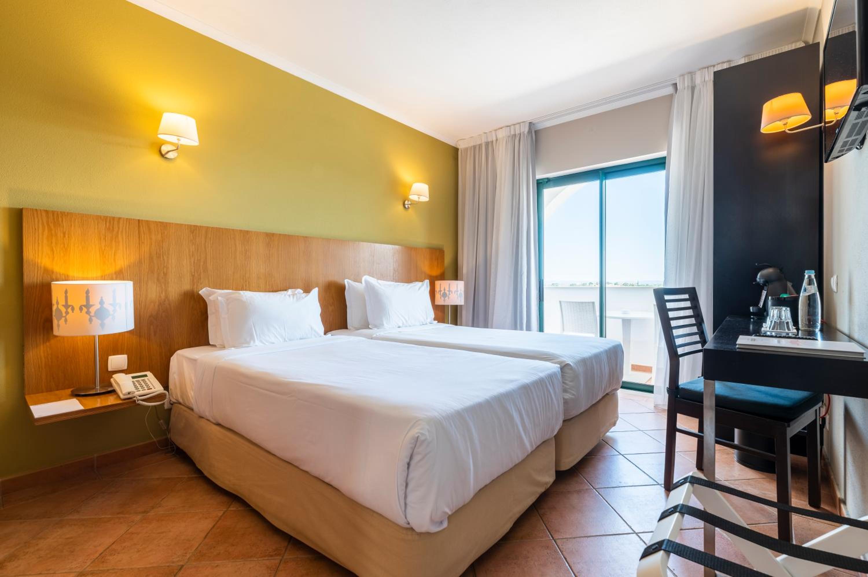 Classic Double or Twin Room - Photo 3