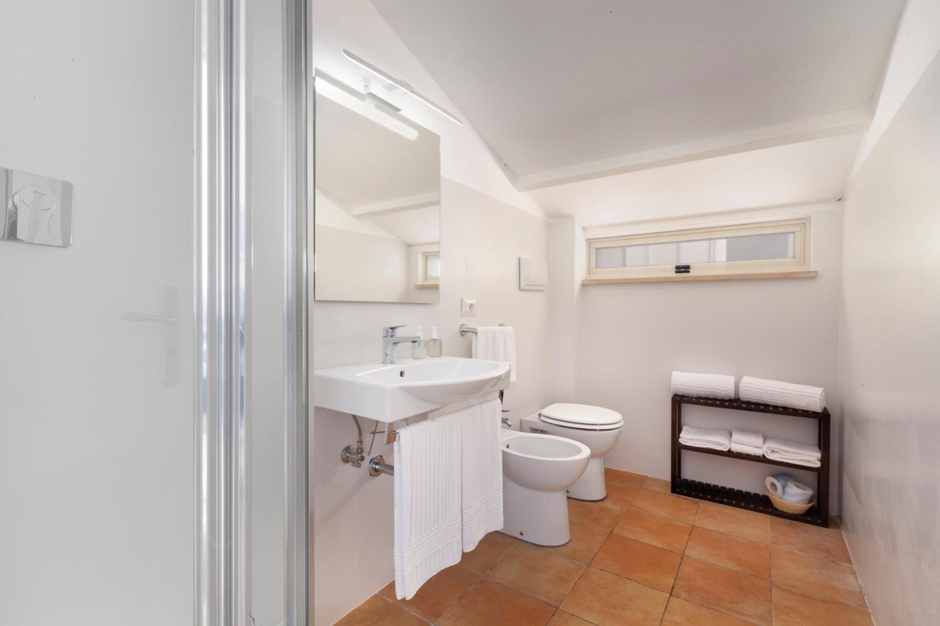 Three-Bedroom Apartment - Photo 4