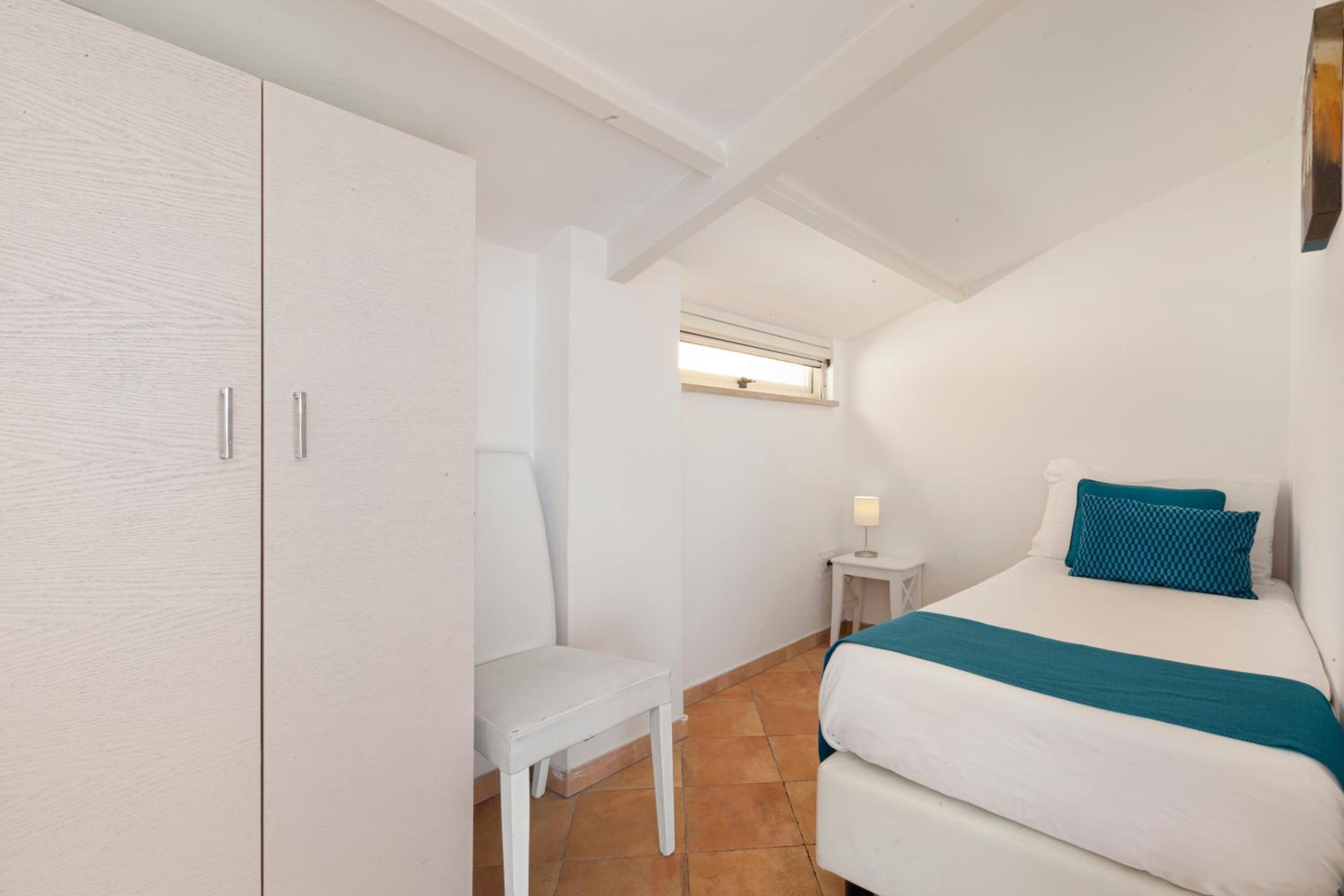 Three-Bedroom Apartment - Photo 7