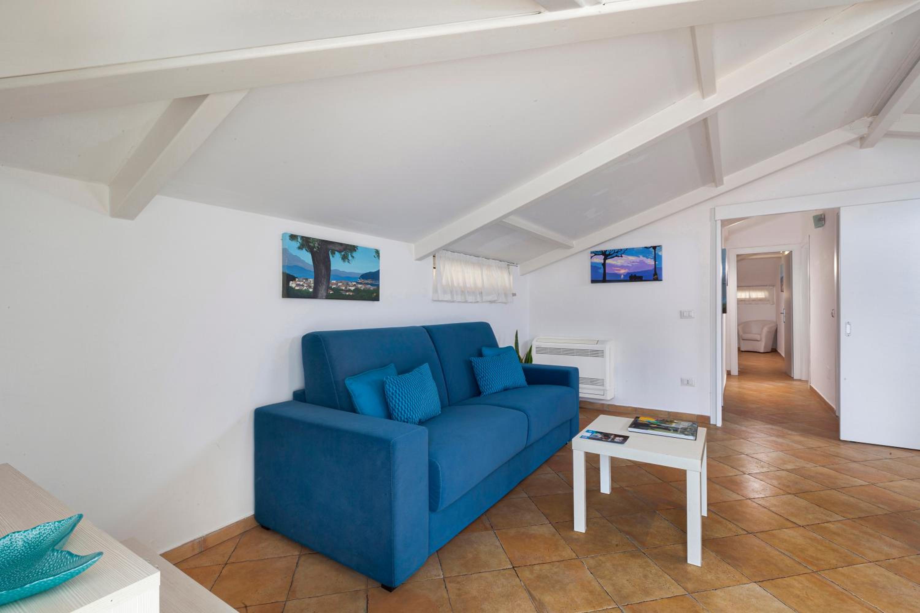Three-Bedroom Apartment - Photo 15