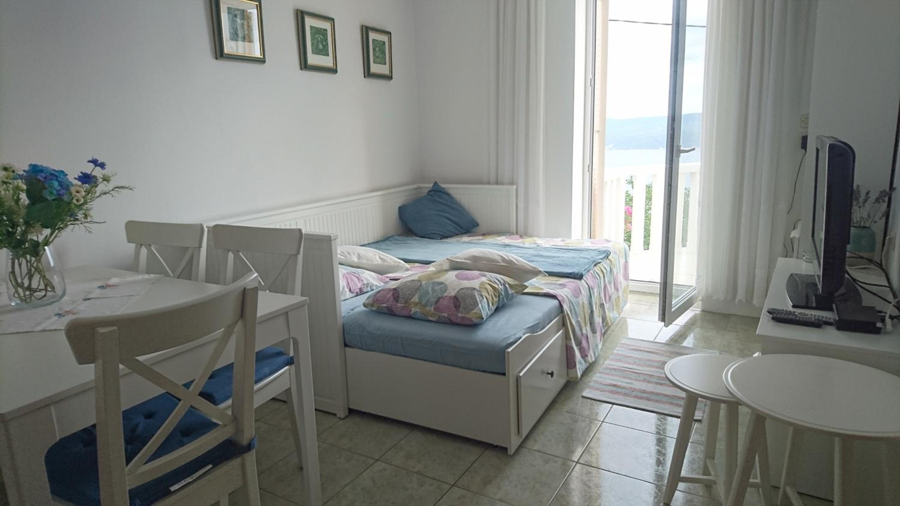 Two-Bedroom Apartment With Sea View photo 1