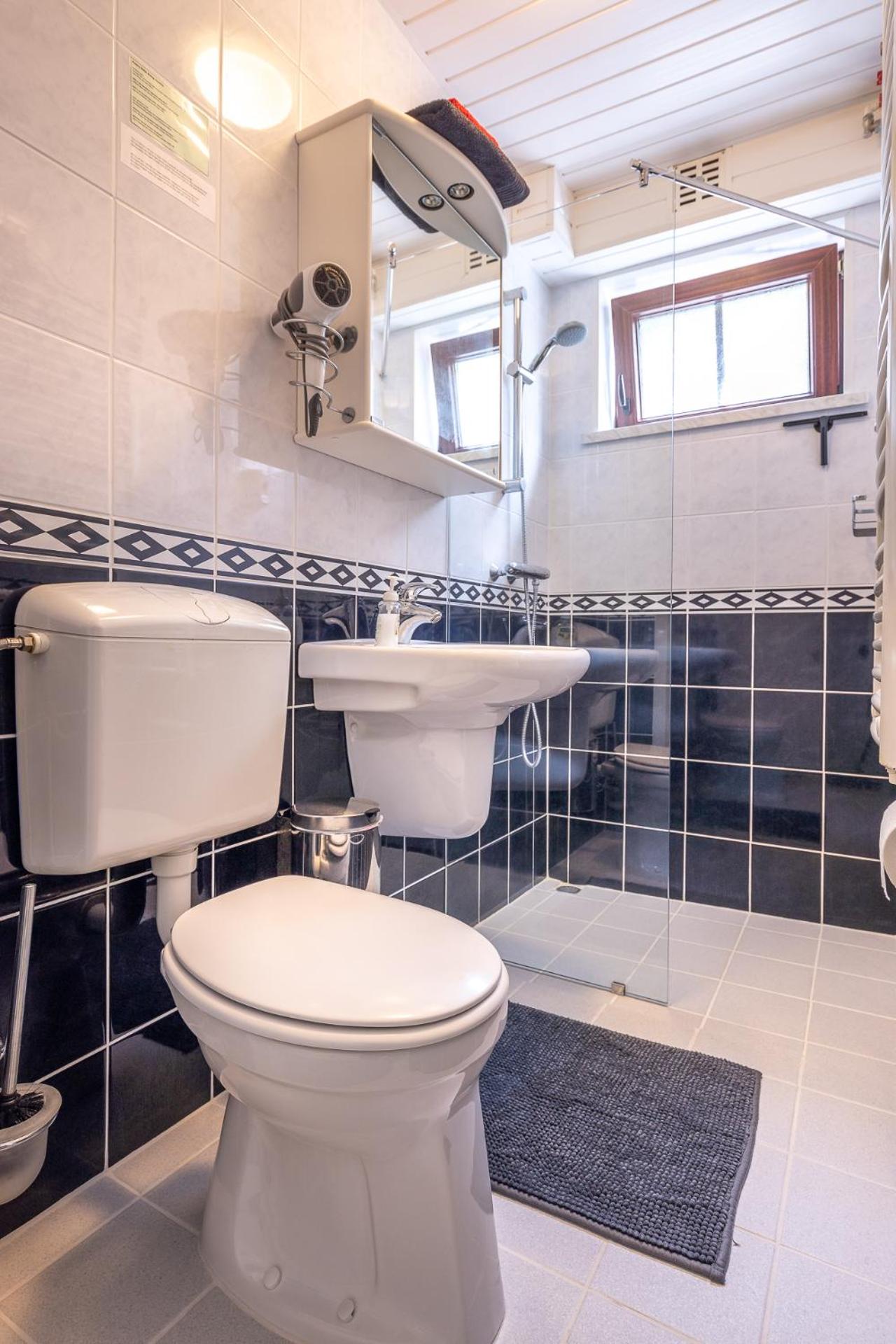 Standard Single Room photo 2