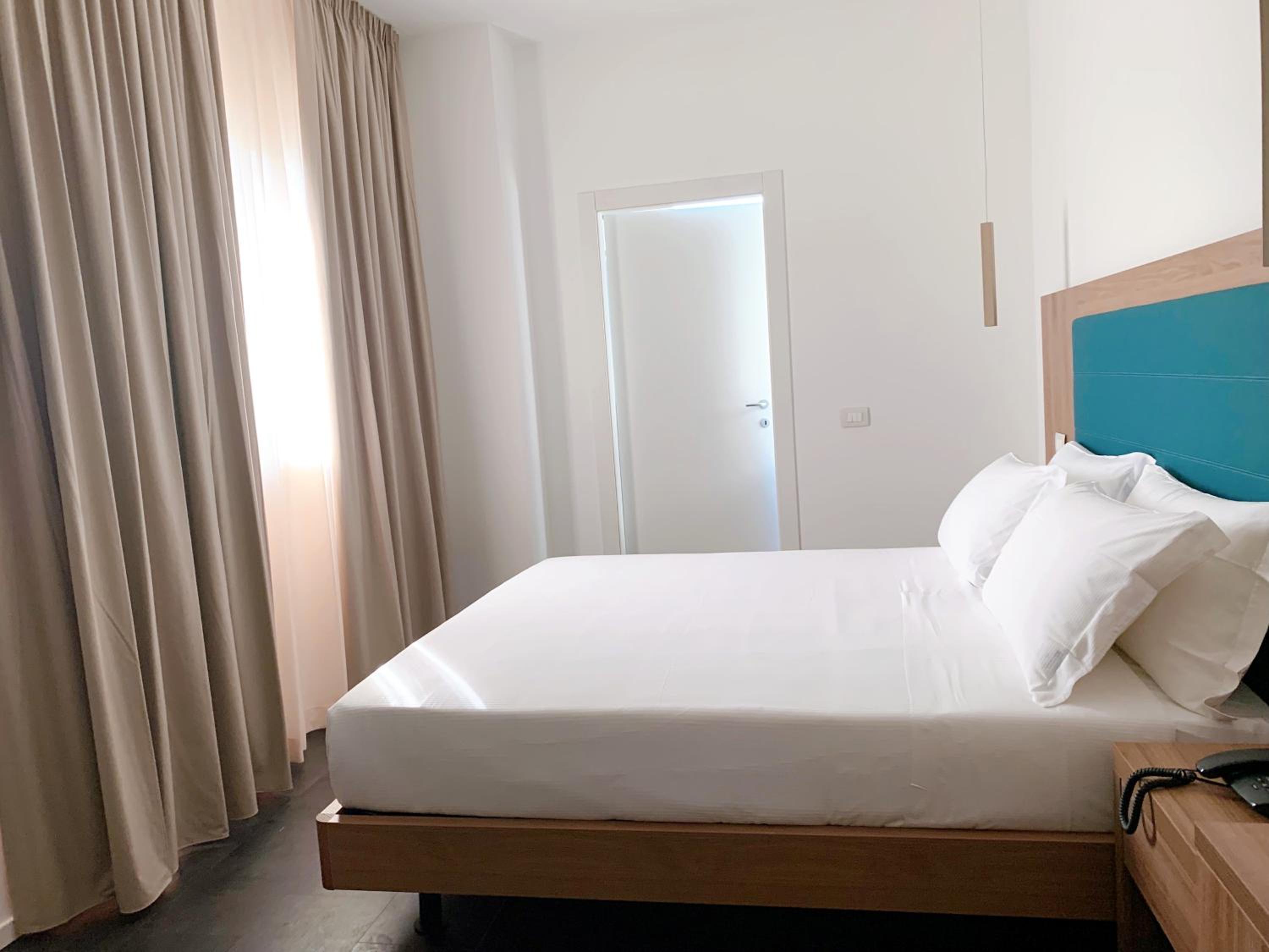 Double Room - Photo 4