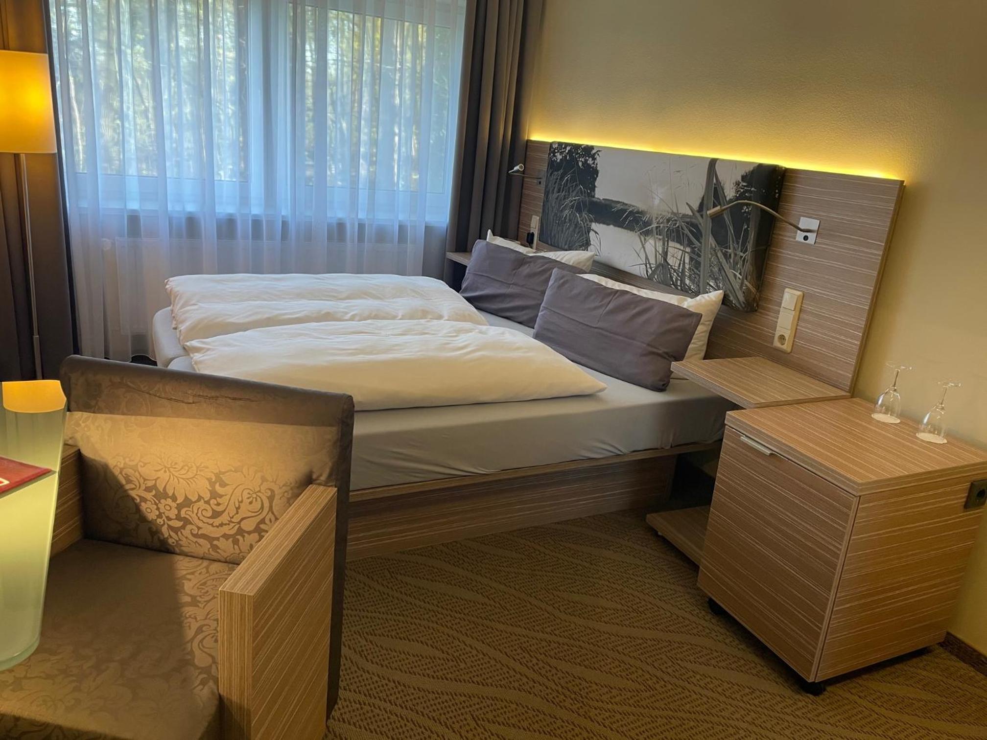 Budget Double Room - Photo 4