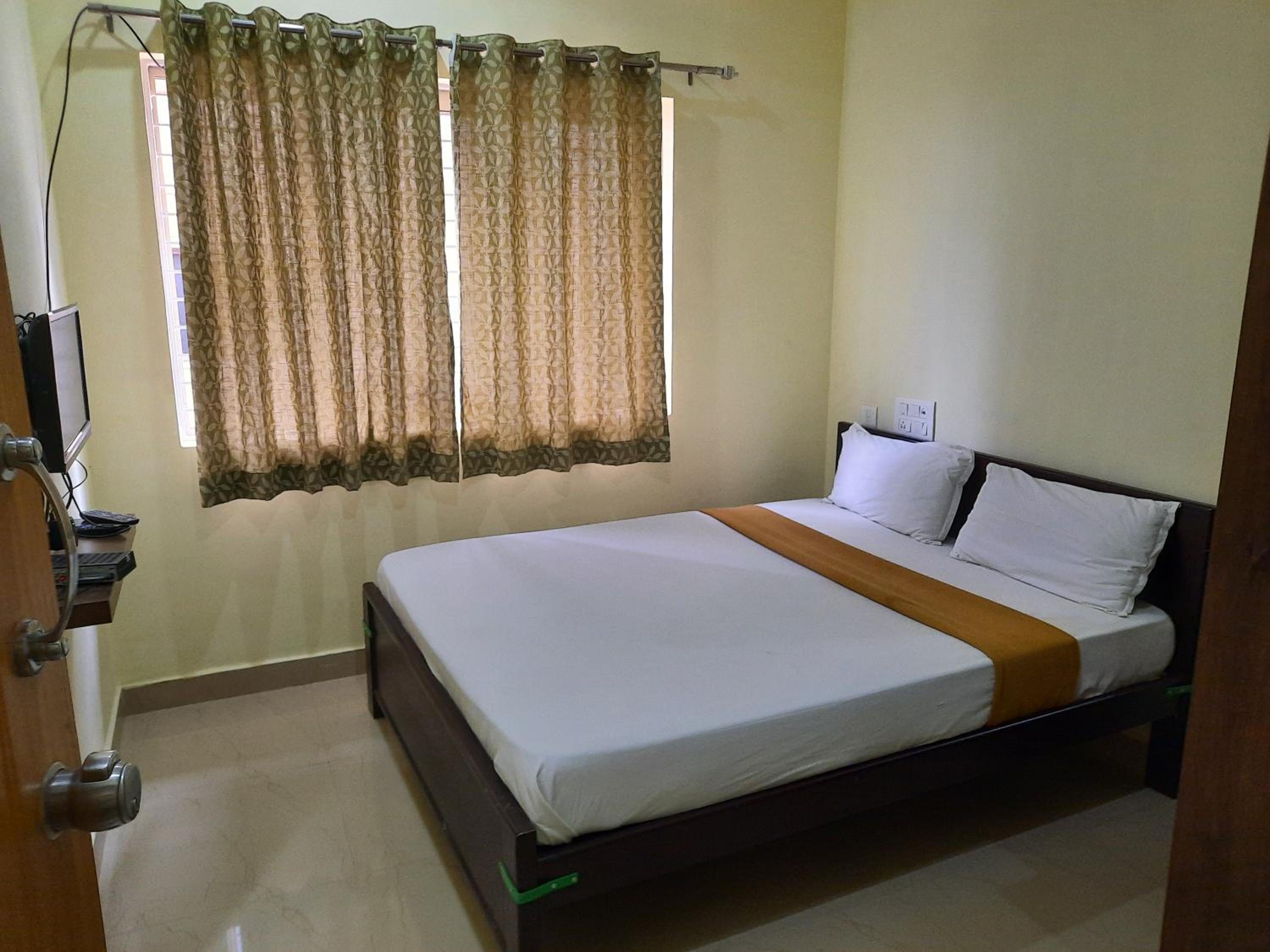Budget Double Room photo 1