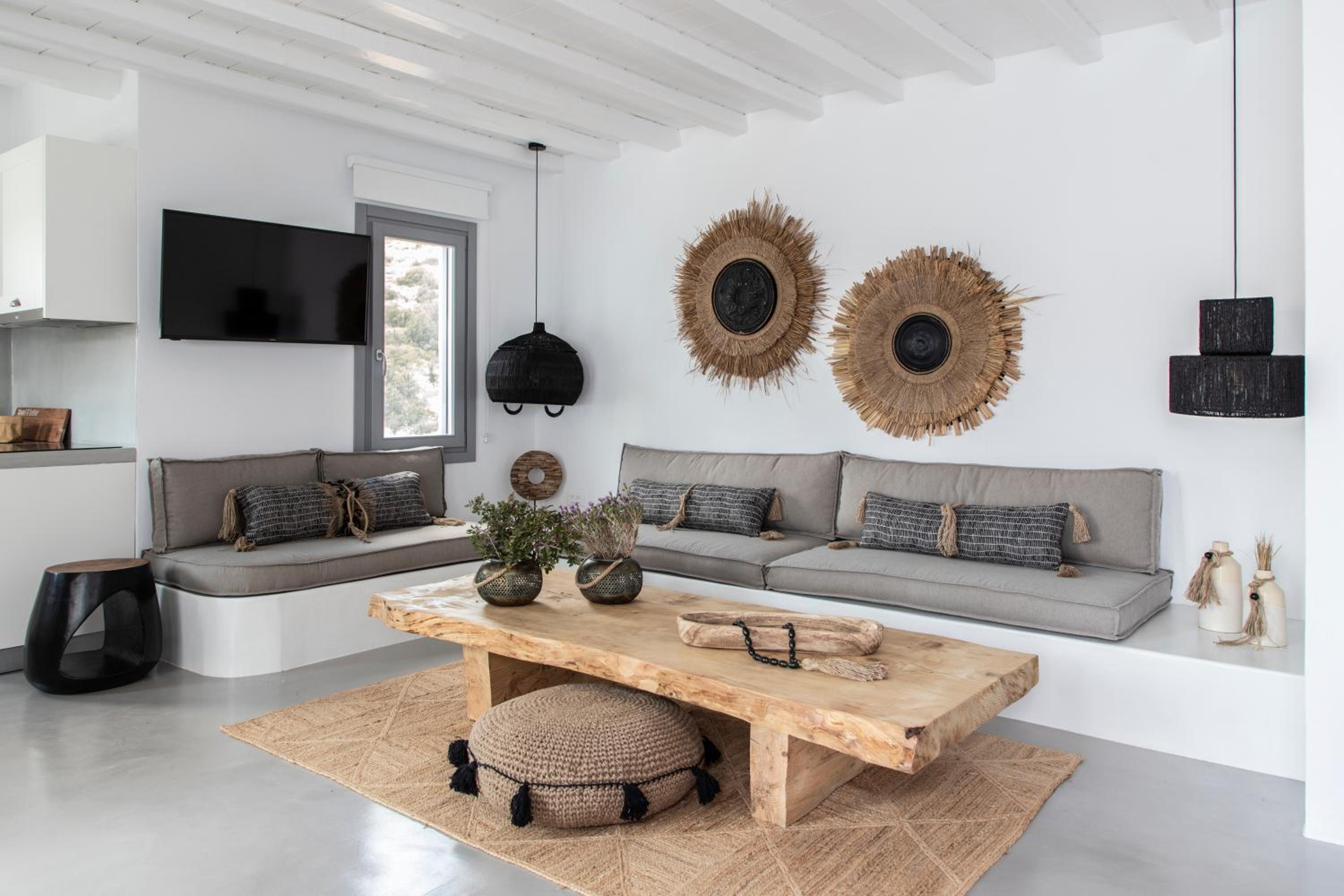 Villa photo 1