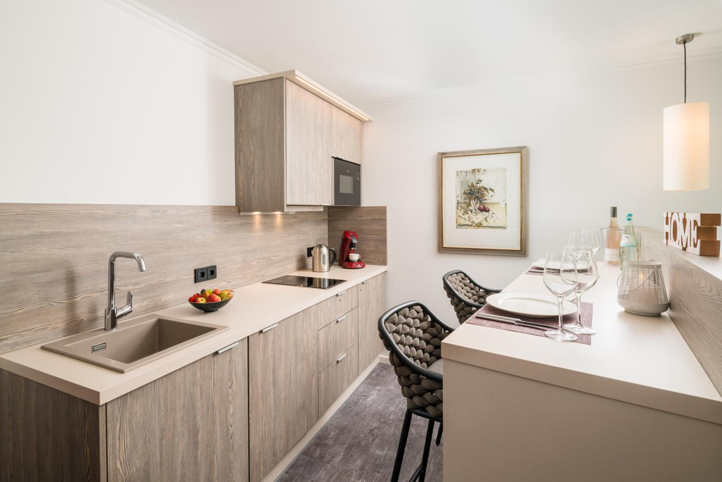 Studio Apartment - Photo 4