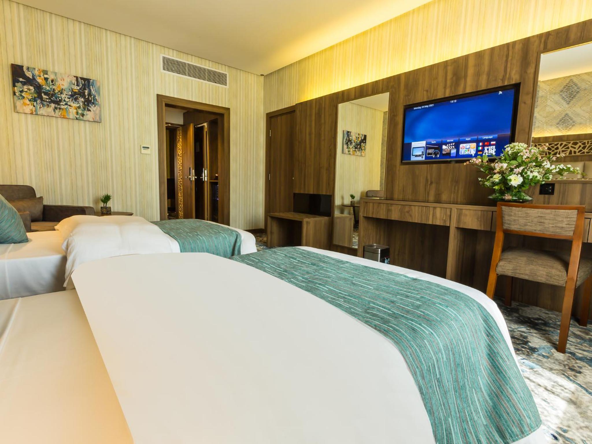 Standard Twin Room - Photo 1