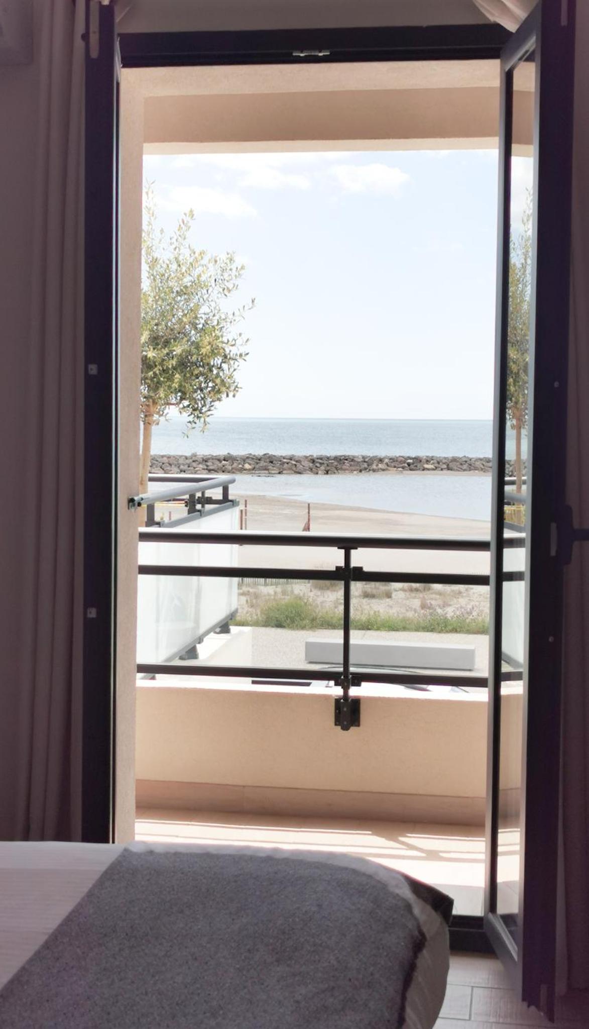 Queen Room with Sea View