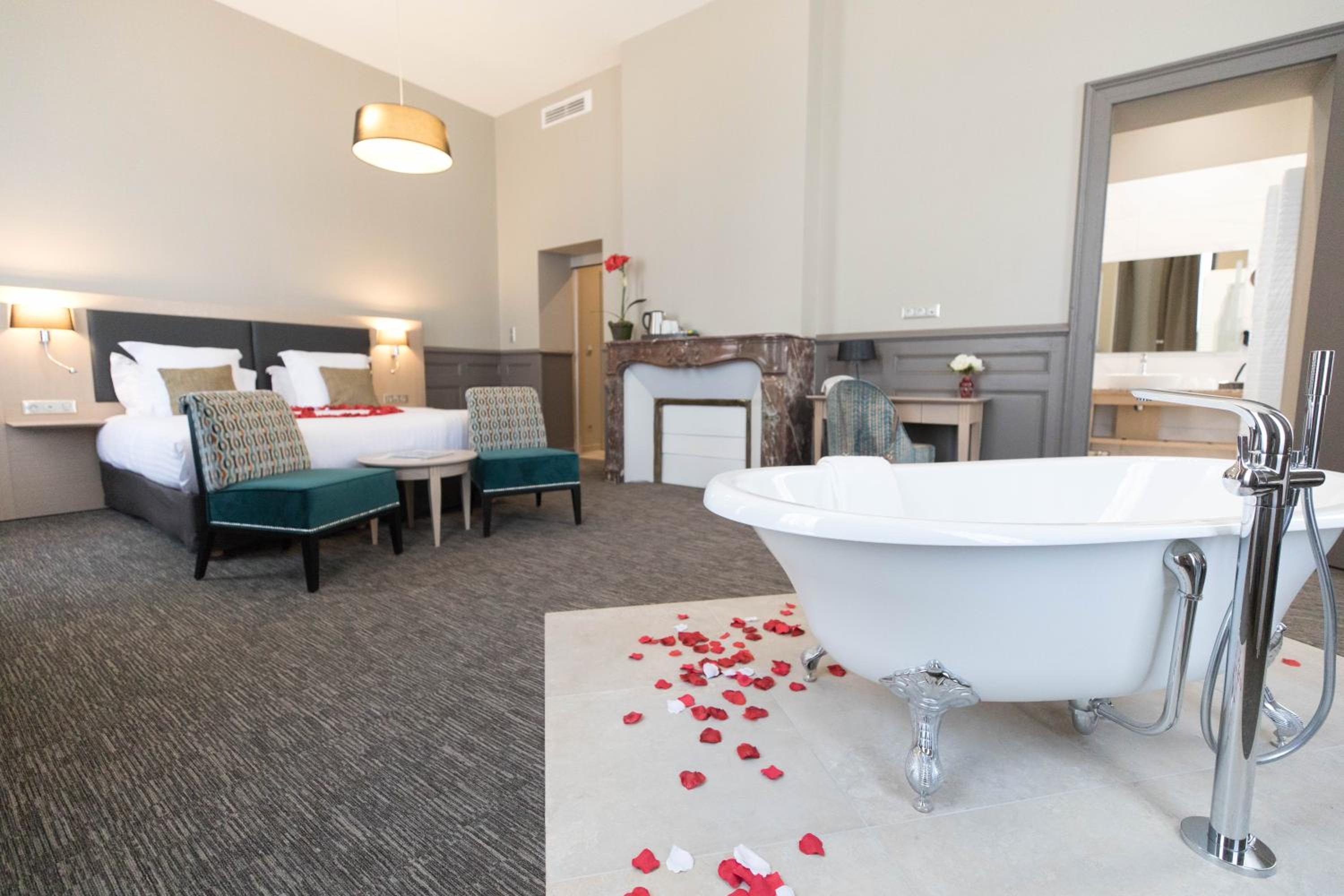 Deluxe Double or Twin Room - Photo 4