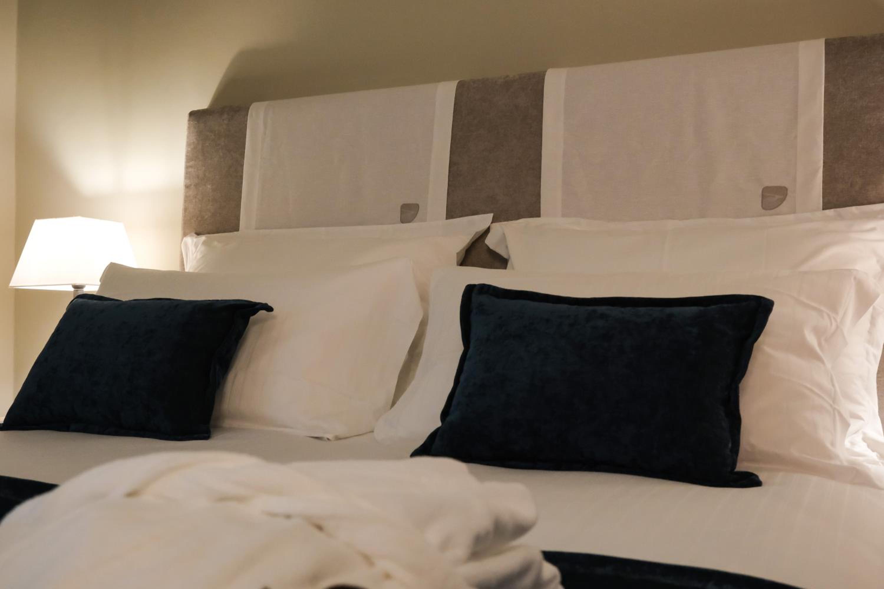 Superior Suite - Photo 3