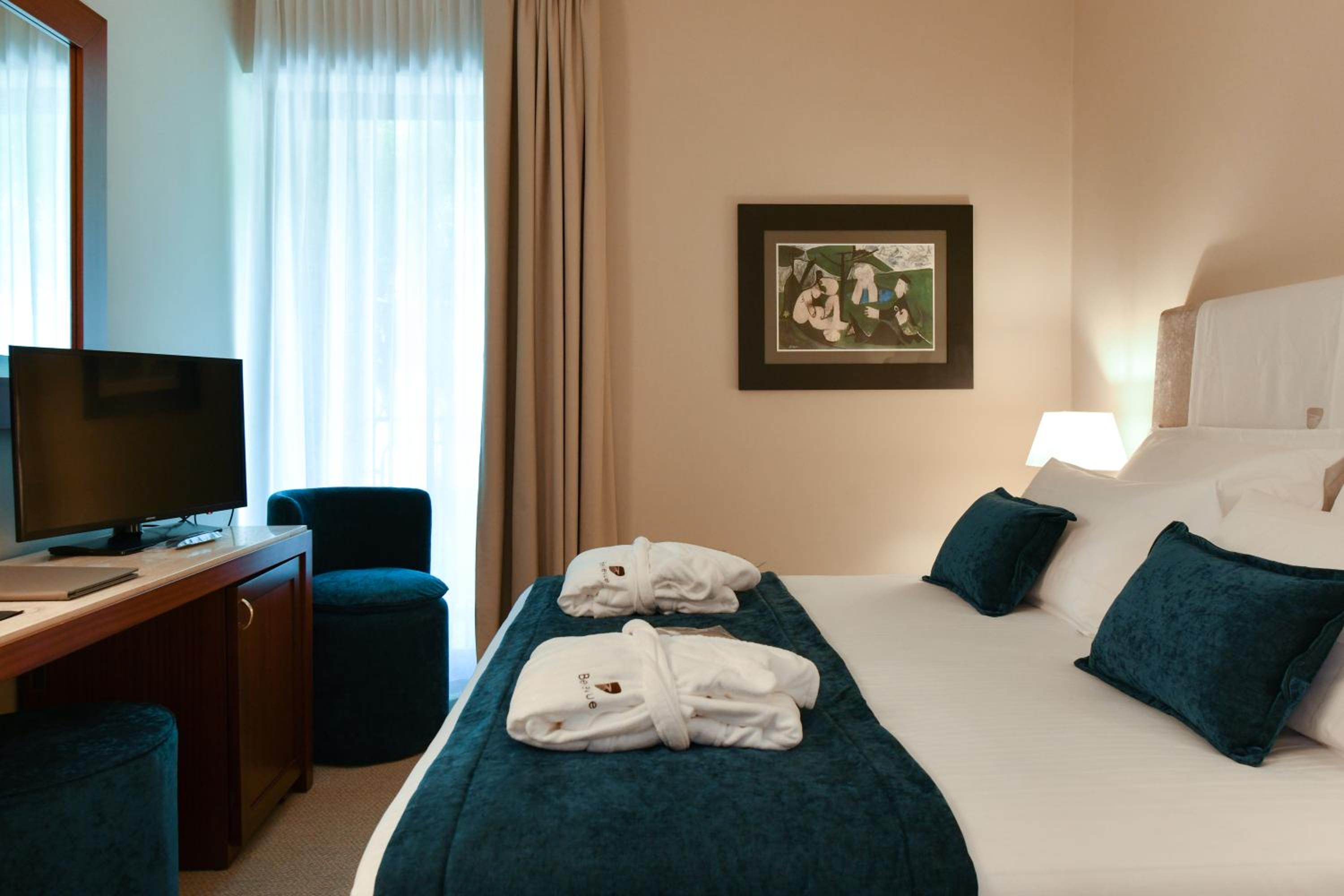 Superior Triple Room with Pinewood View Sea side - Photo 21
