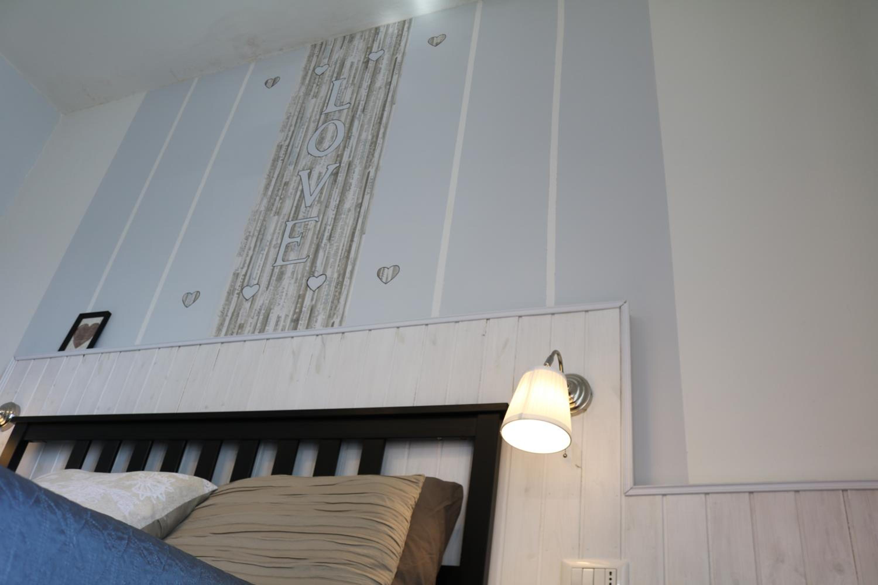 Double Room with Balcony - Photo 8