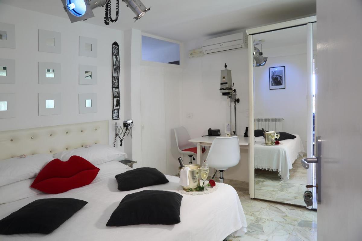 Double Room with Spa Bath in Garden