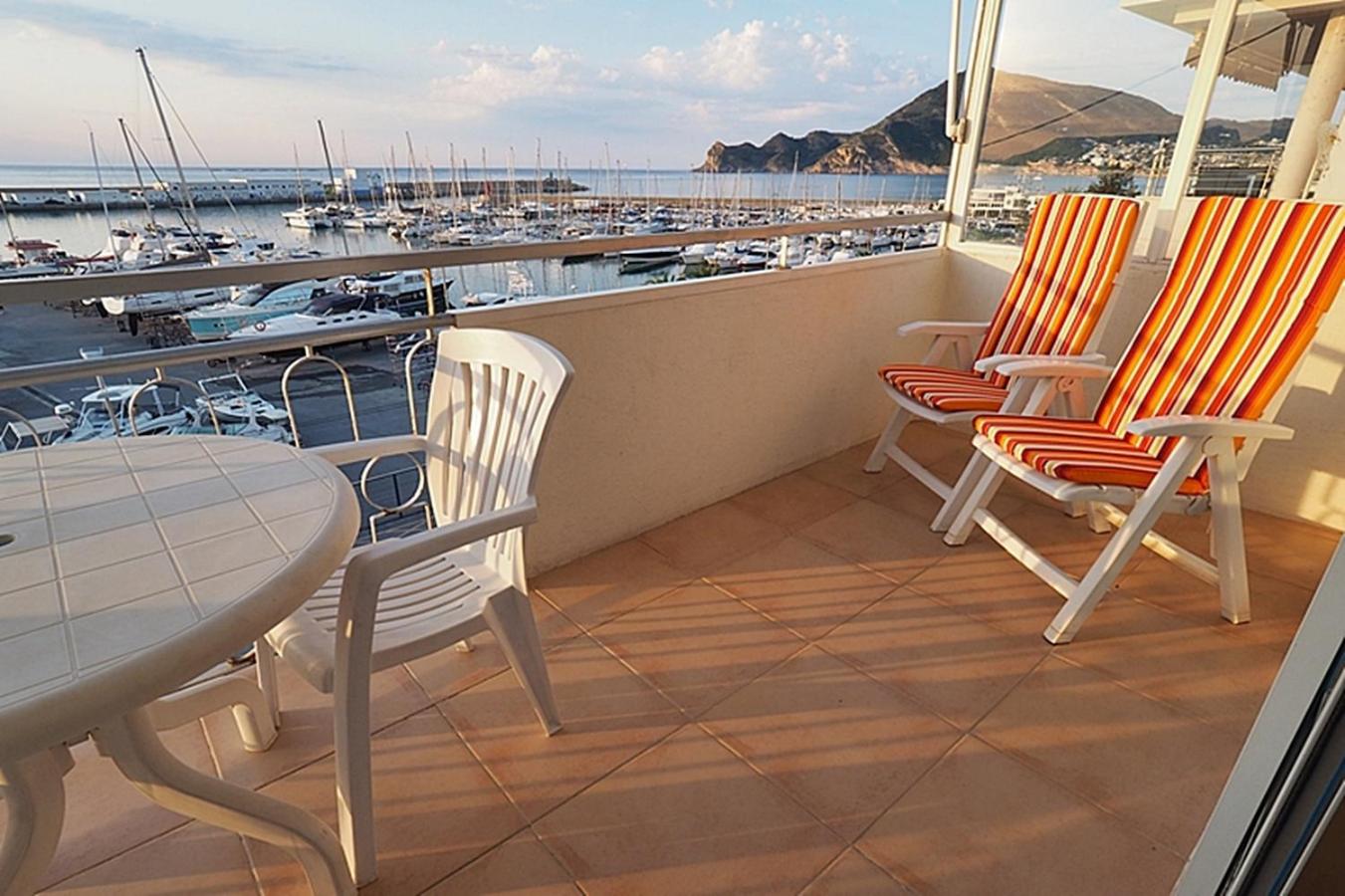 Apartment with Sea View - Photo 6