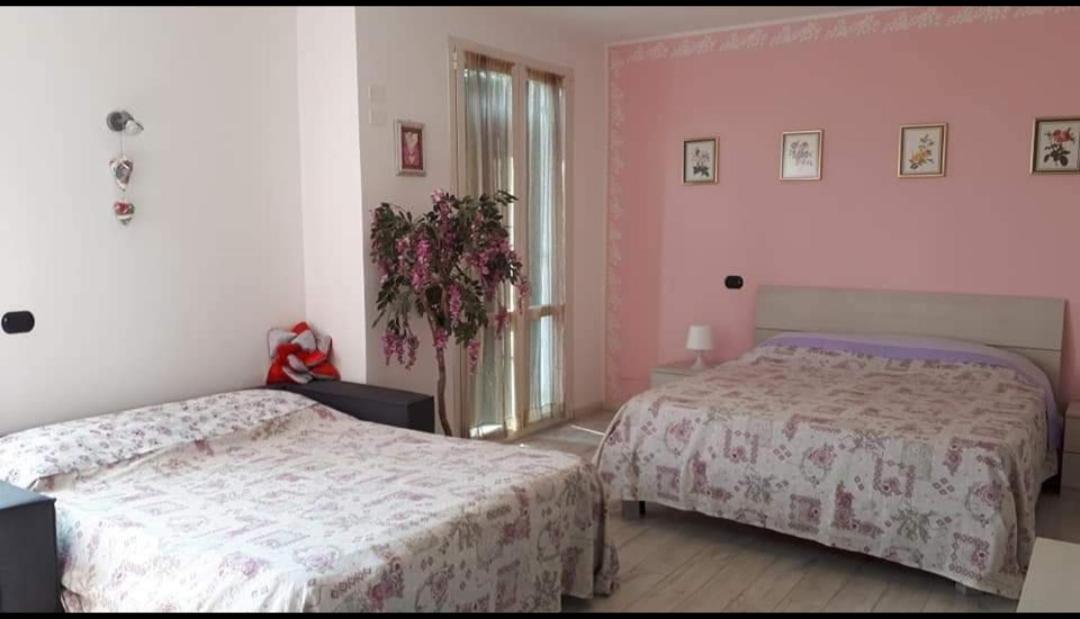 Classic Quadruple Room - Photo 2