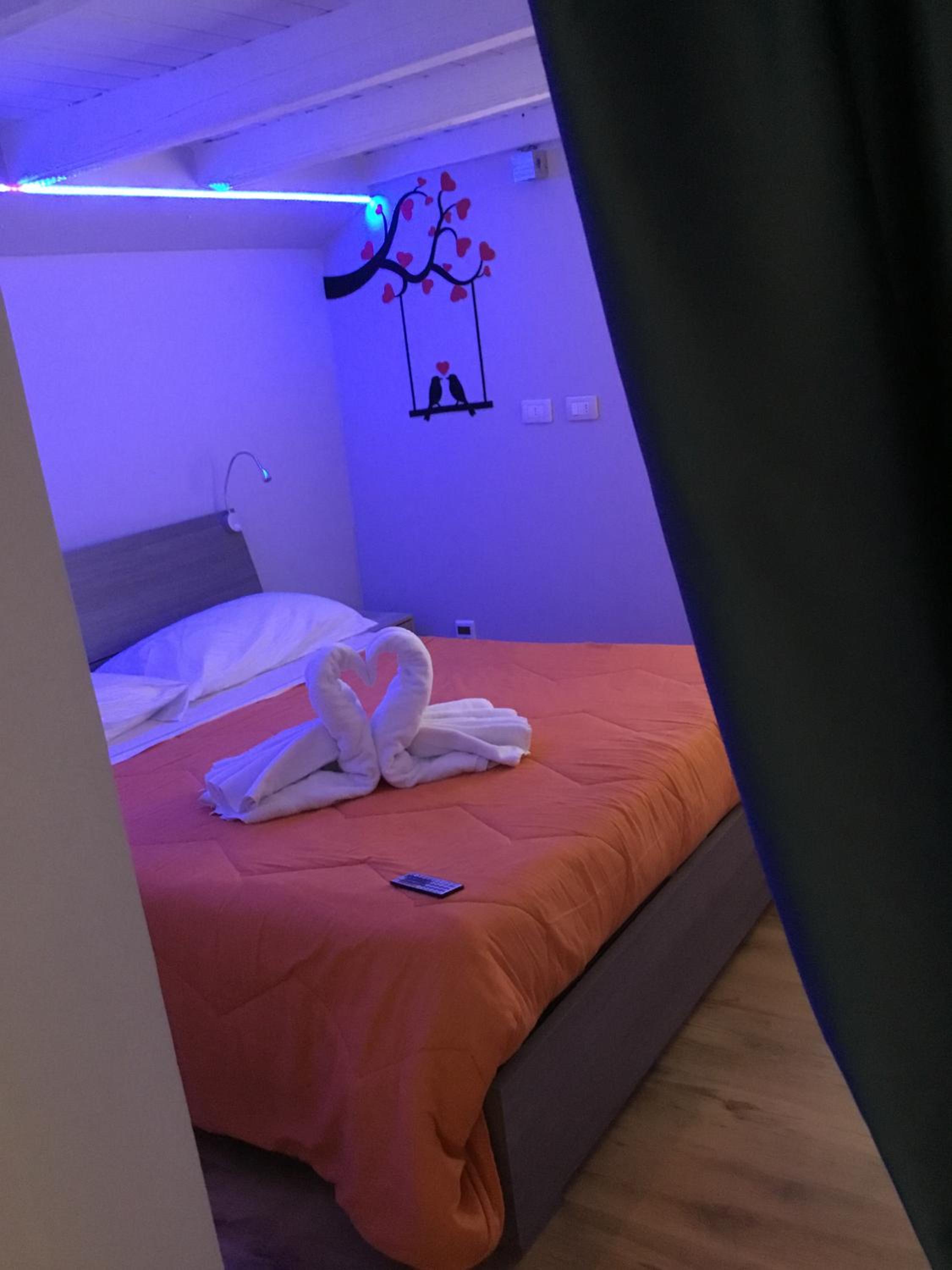 Standard King Room photo 1