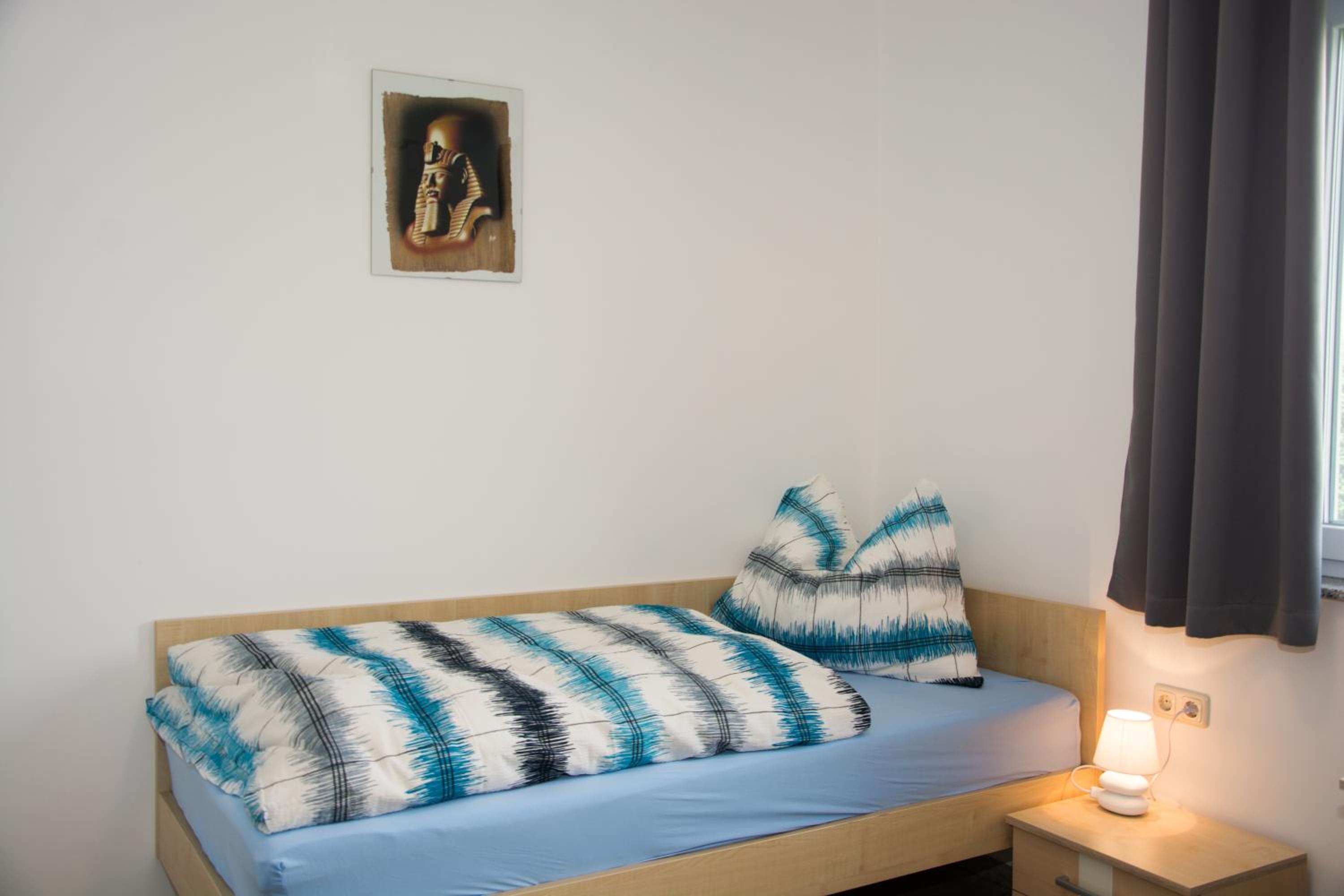 Single Room with Bathroom photo 1