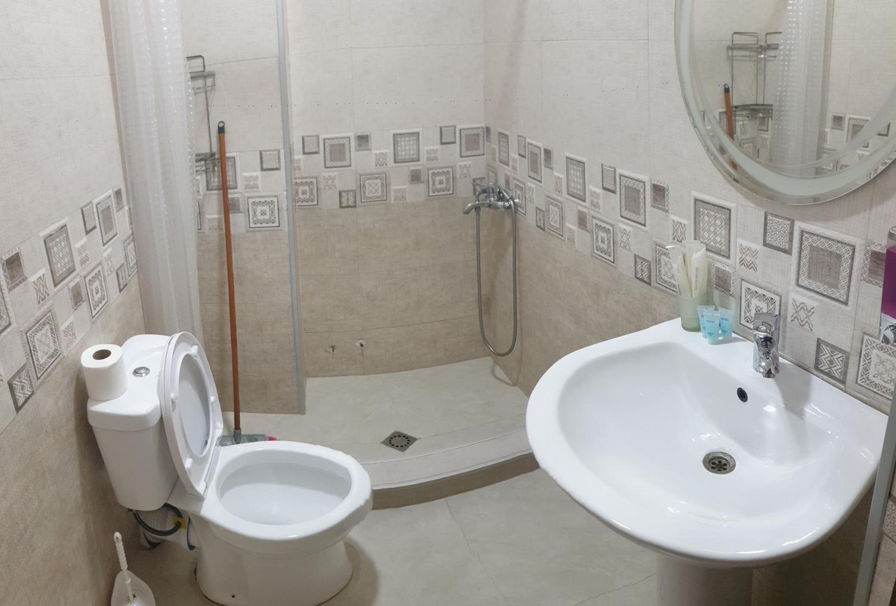 Quadruple Room with Balcony photo 3
