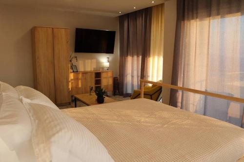 One-Bedroom Apartment - Photo 10