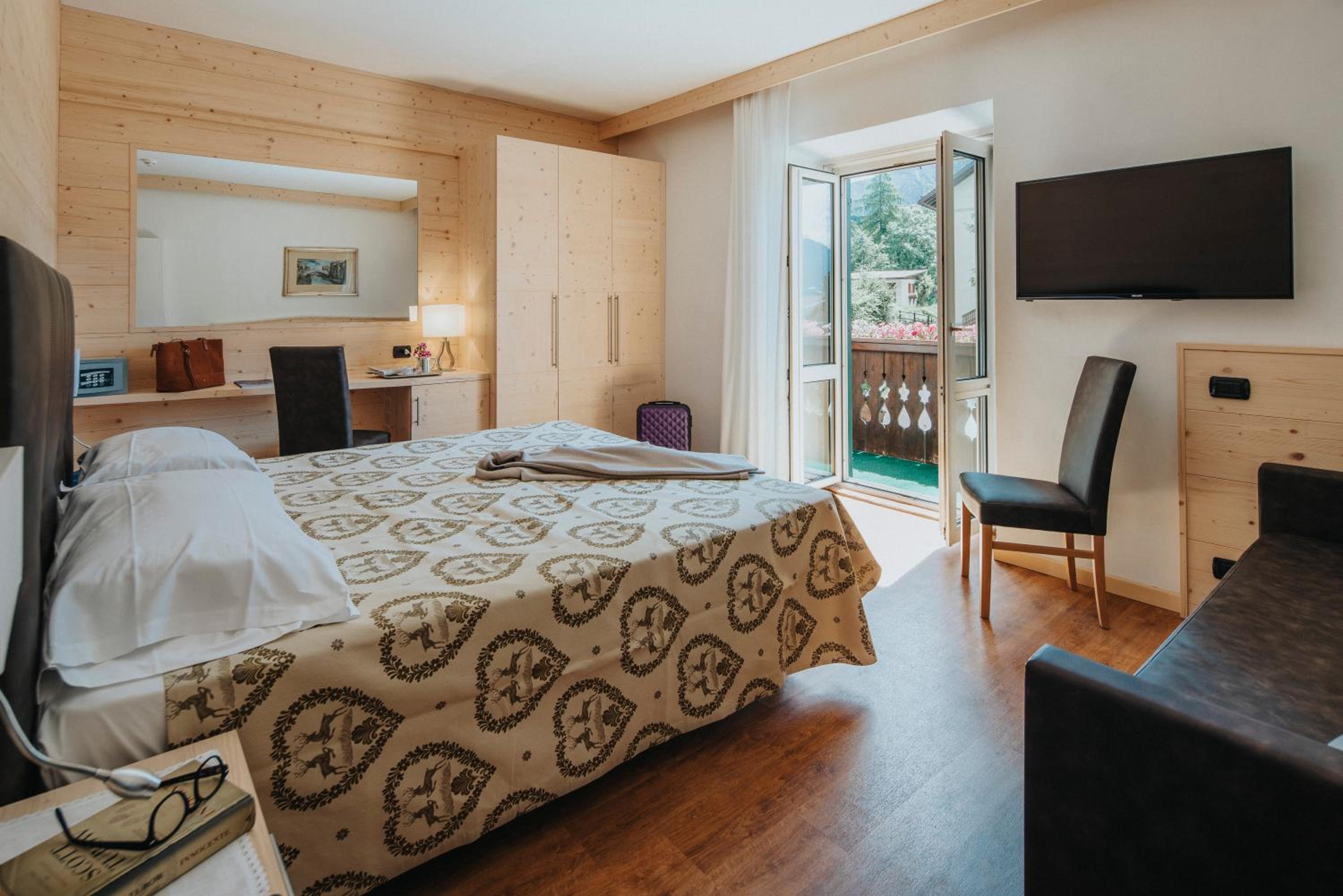 Triple Room with Mountain View - Photo 2
