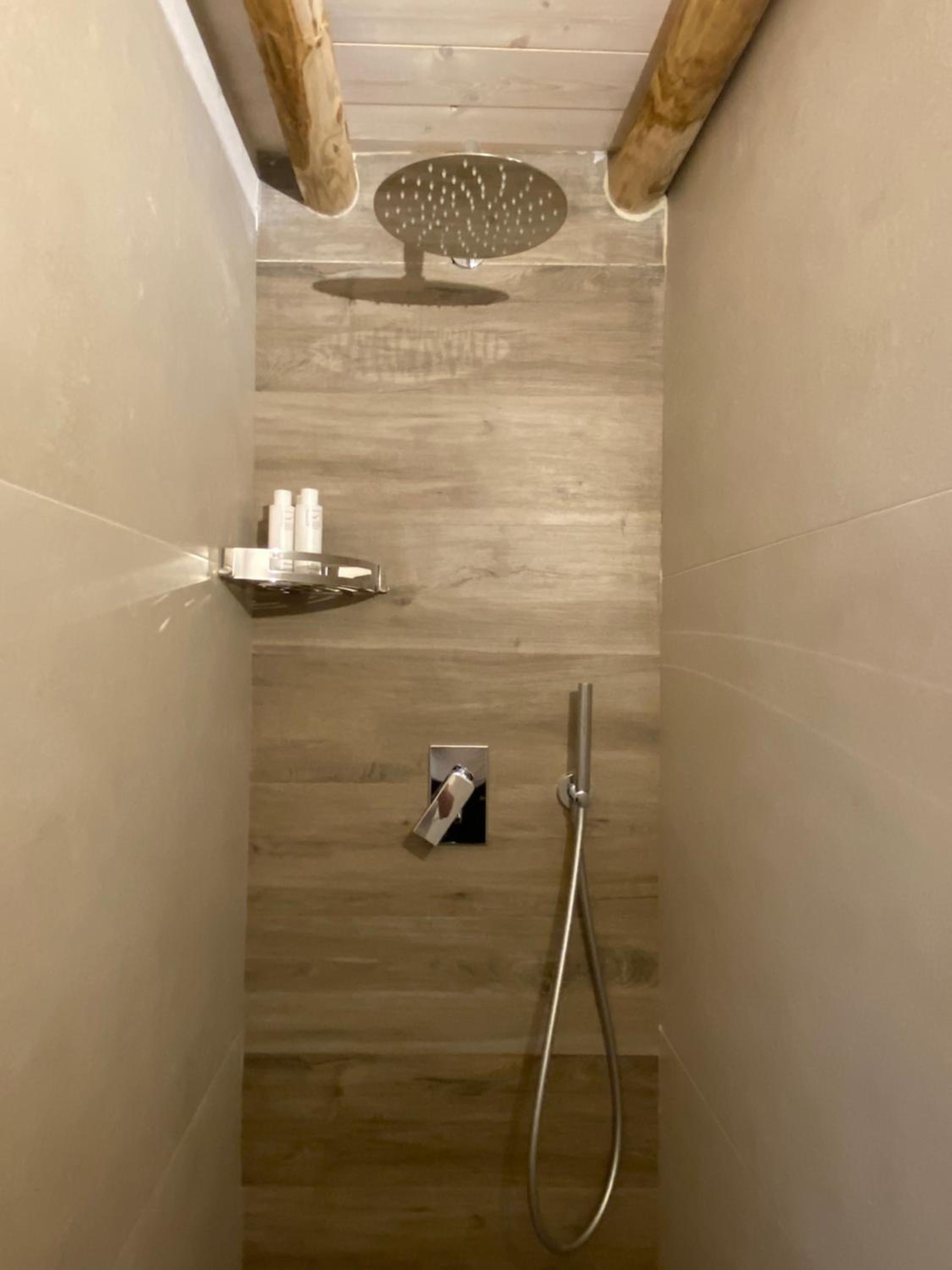 Double Room with Balcony - Photo 5