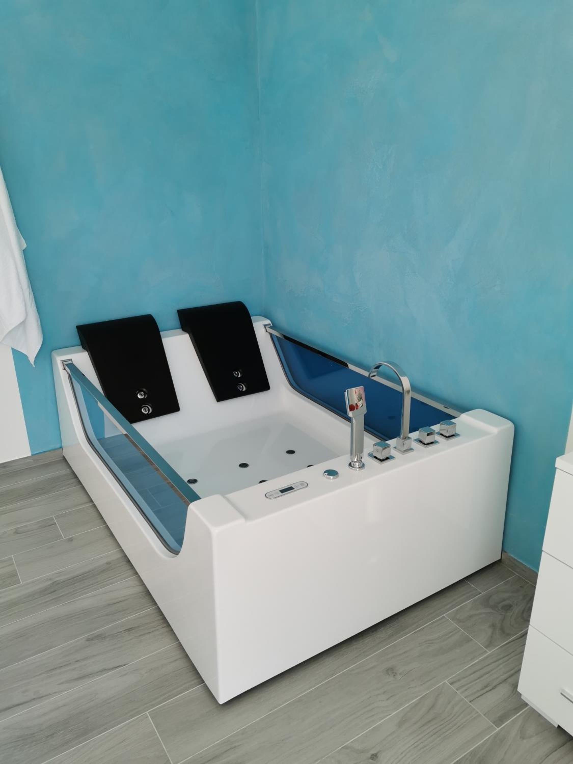 Queen Room with Spa Bath photo 3