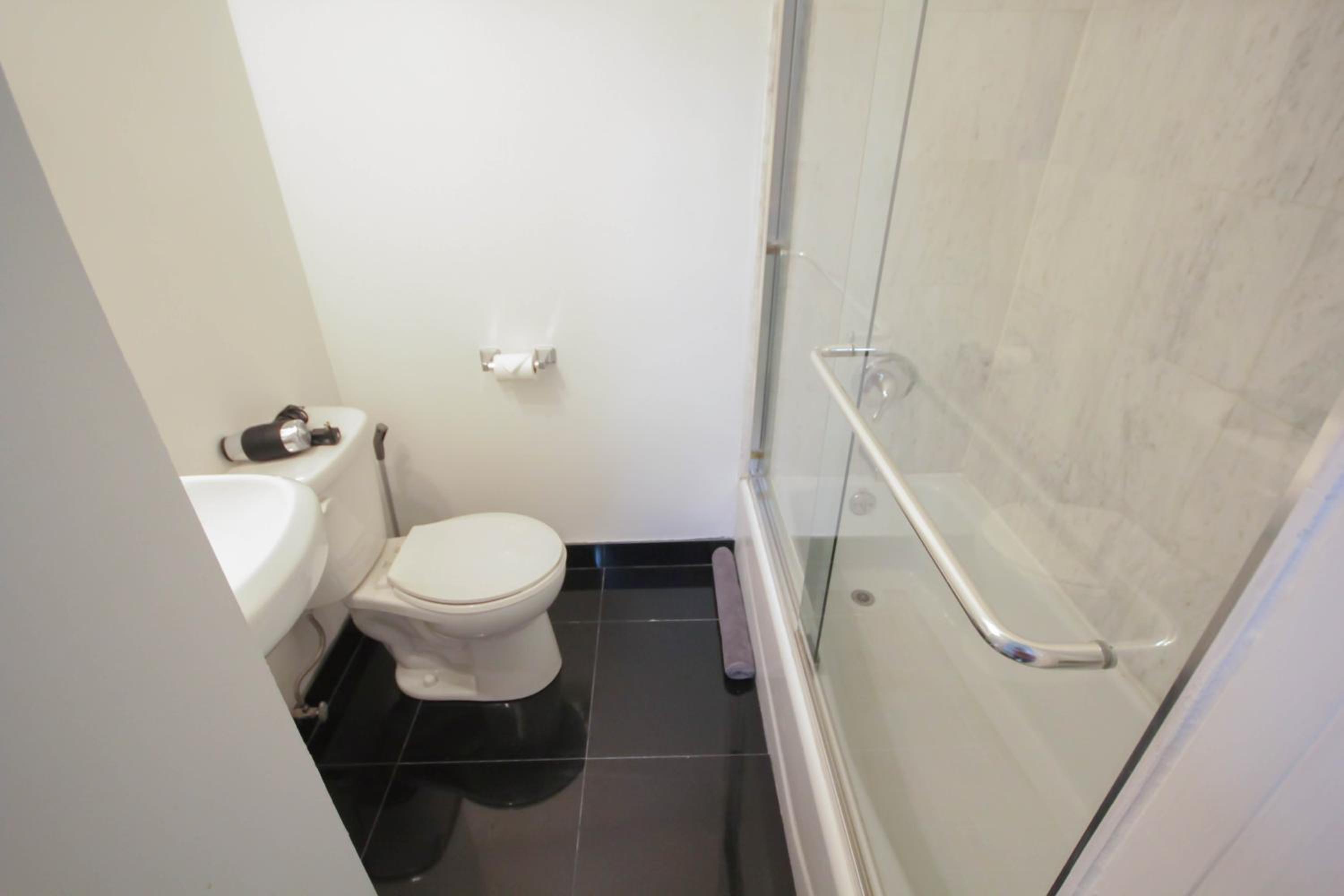 Studio Apartment photo 2