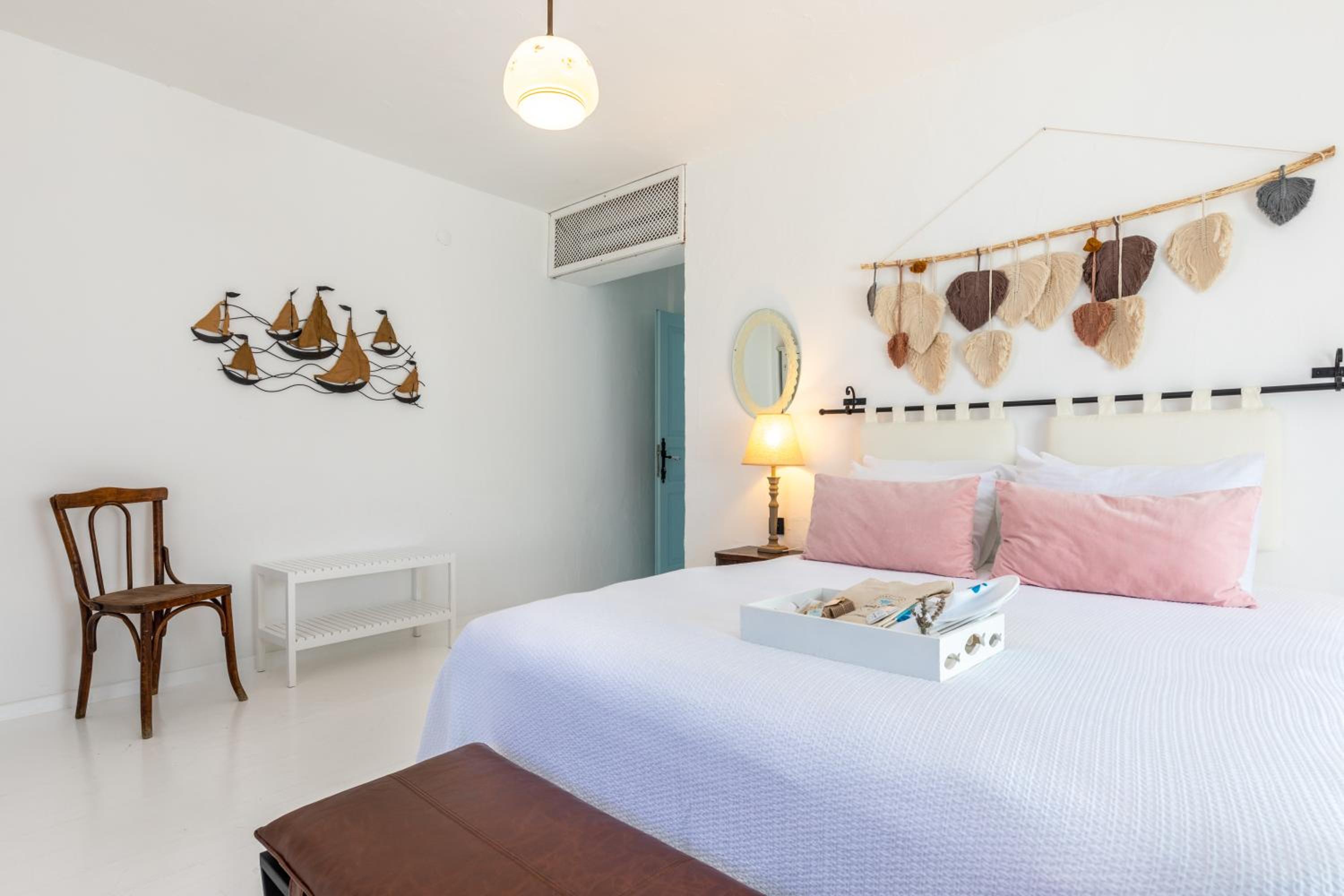 Superior Room with Bay Window photo 3