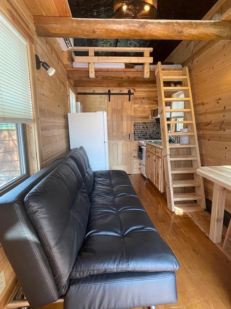 One-Bedroom Cottage