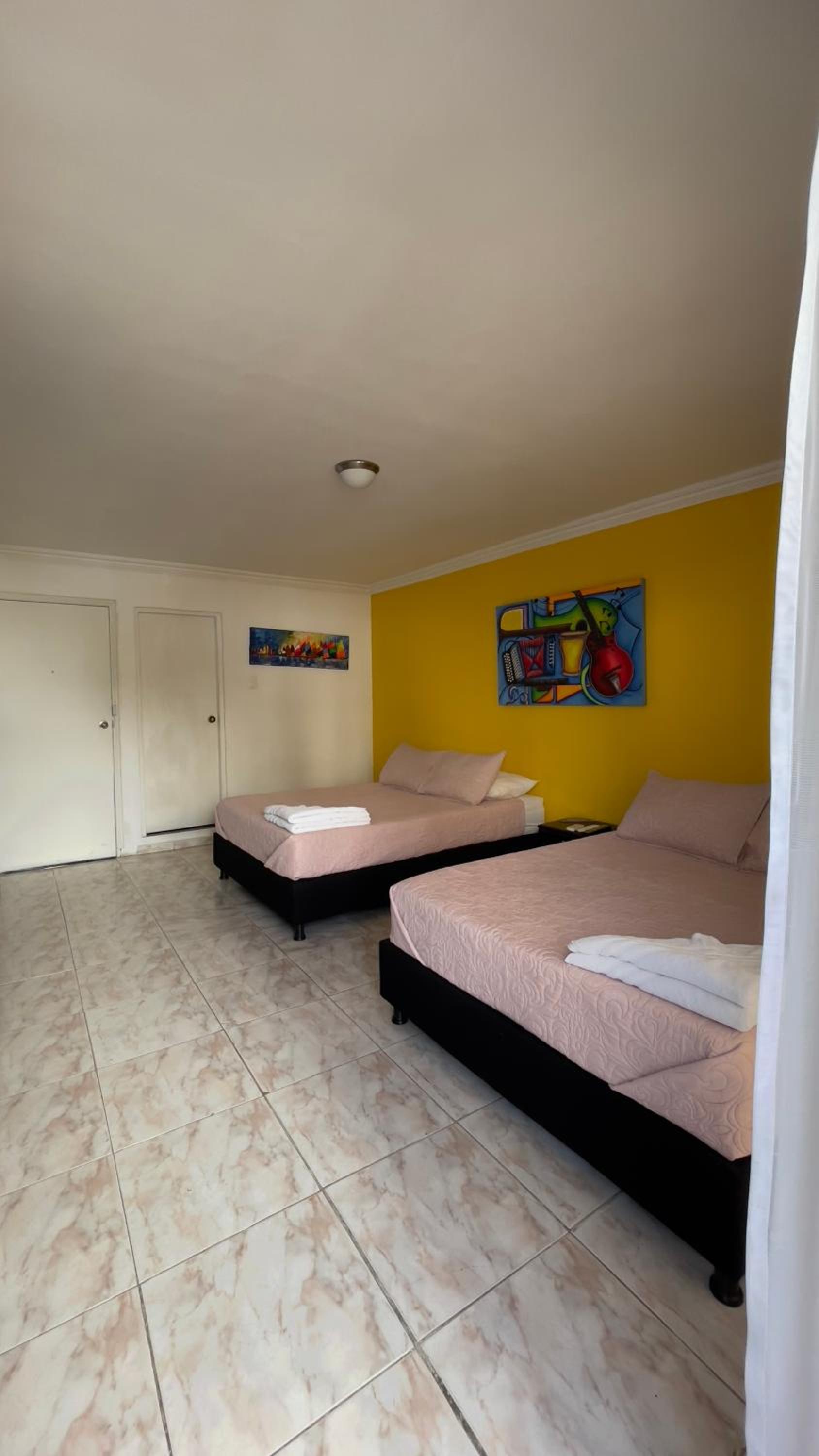 Superior Twin Room photo 2