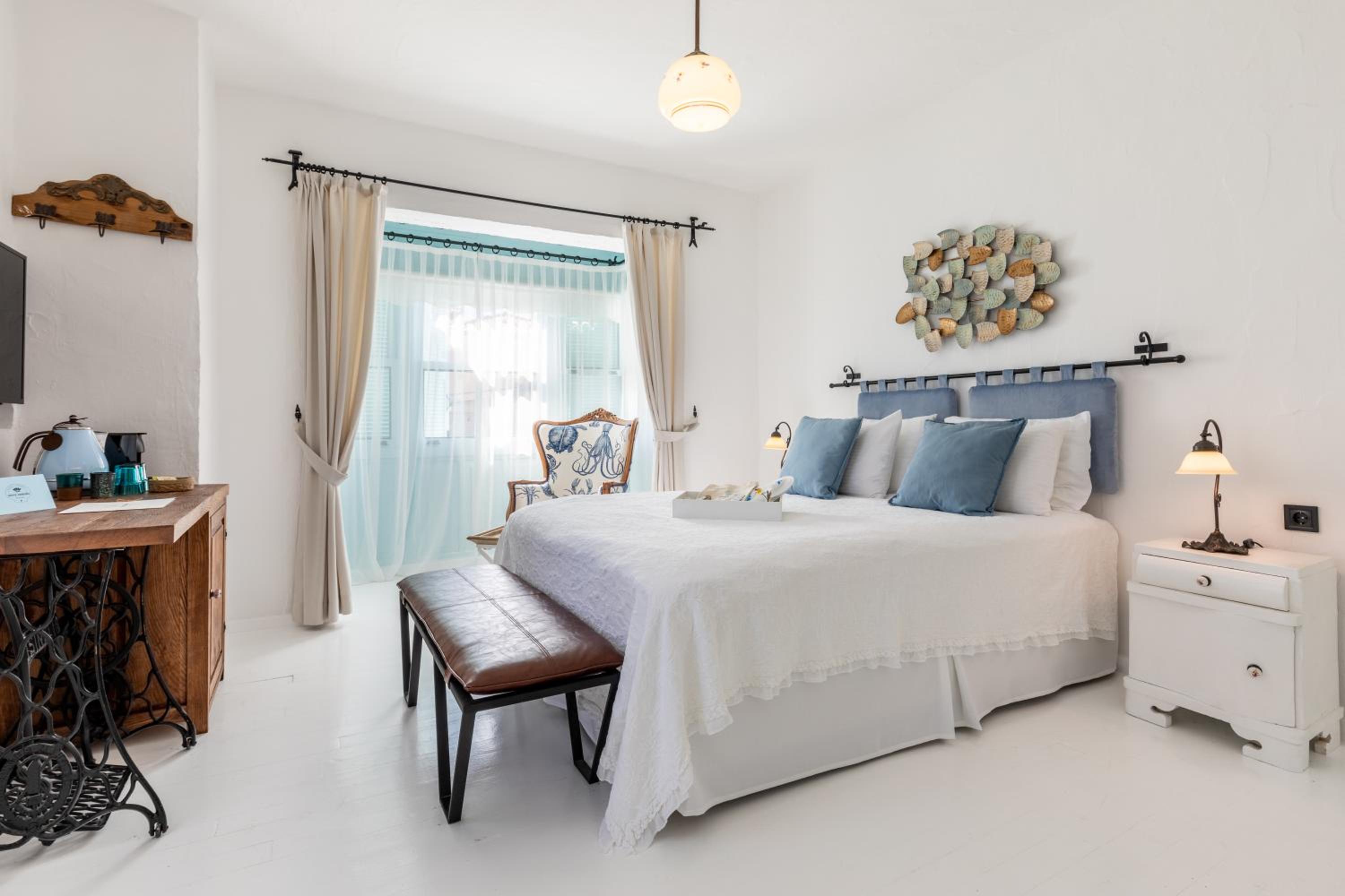 Chambre Supérieure avec Baie Vitrée