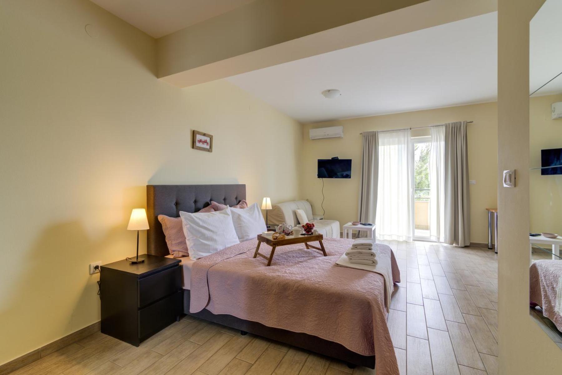 Studio Apartment with Sea View photo 3