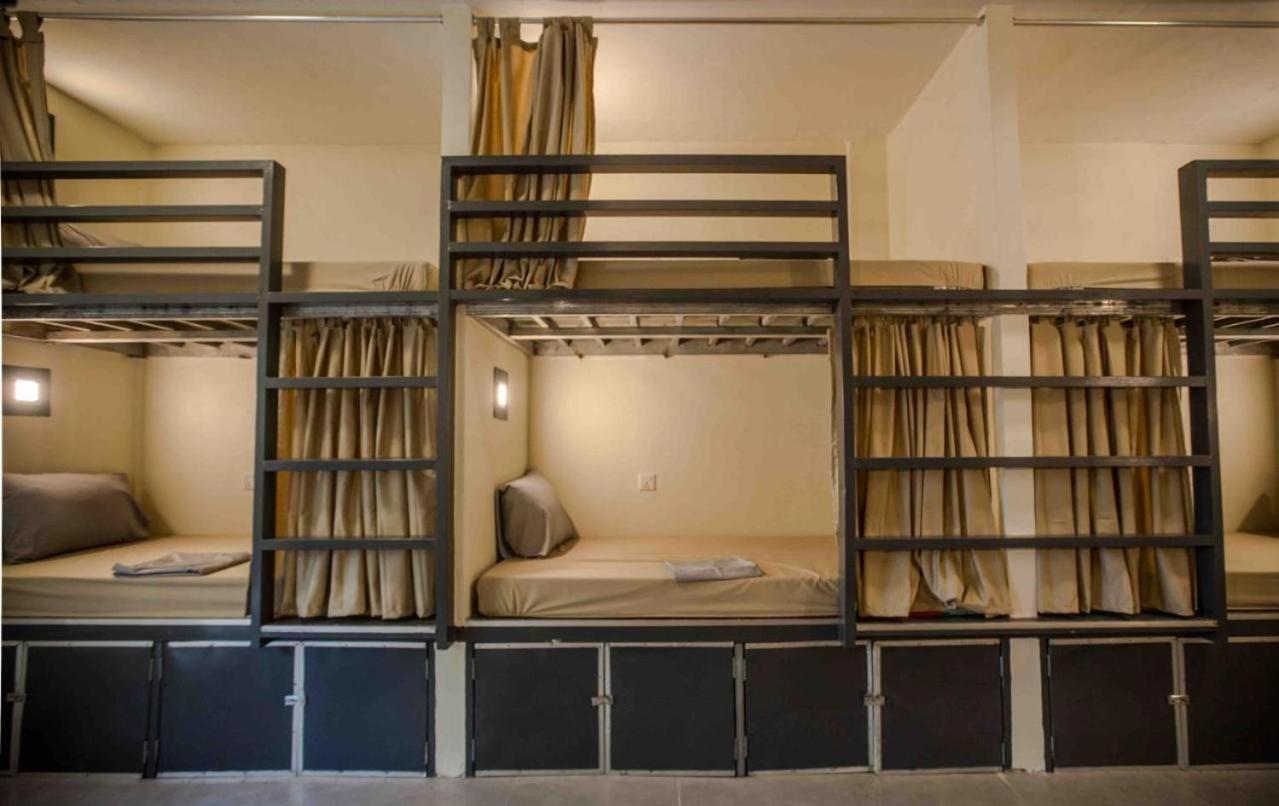 Bed in 10-Bed Mixed Dormitory Room photo 1