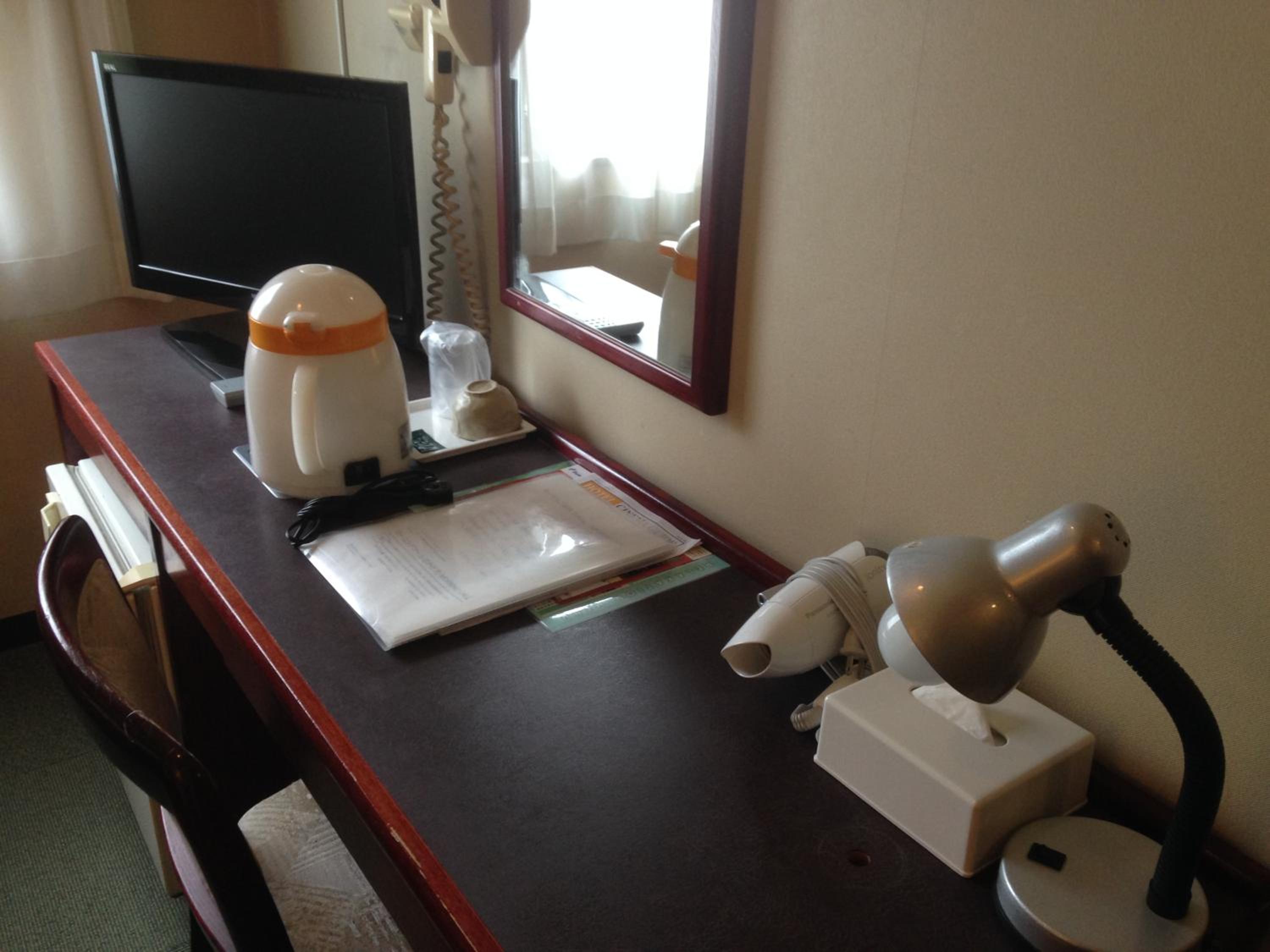Single Room - Smoking photo 1