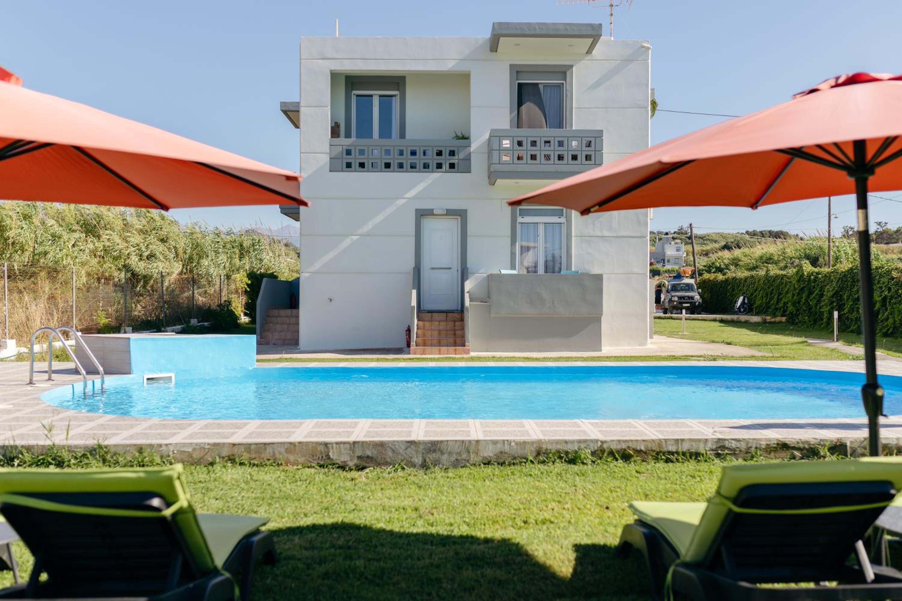 Villa With Private Pool photo 2